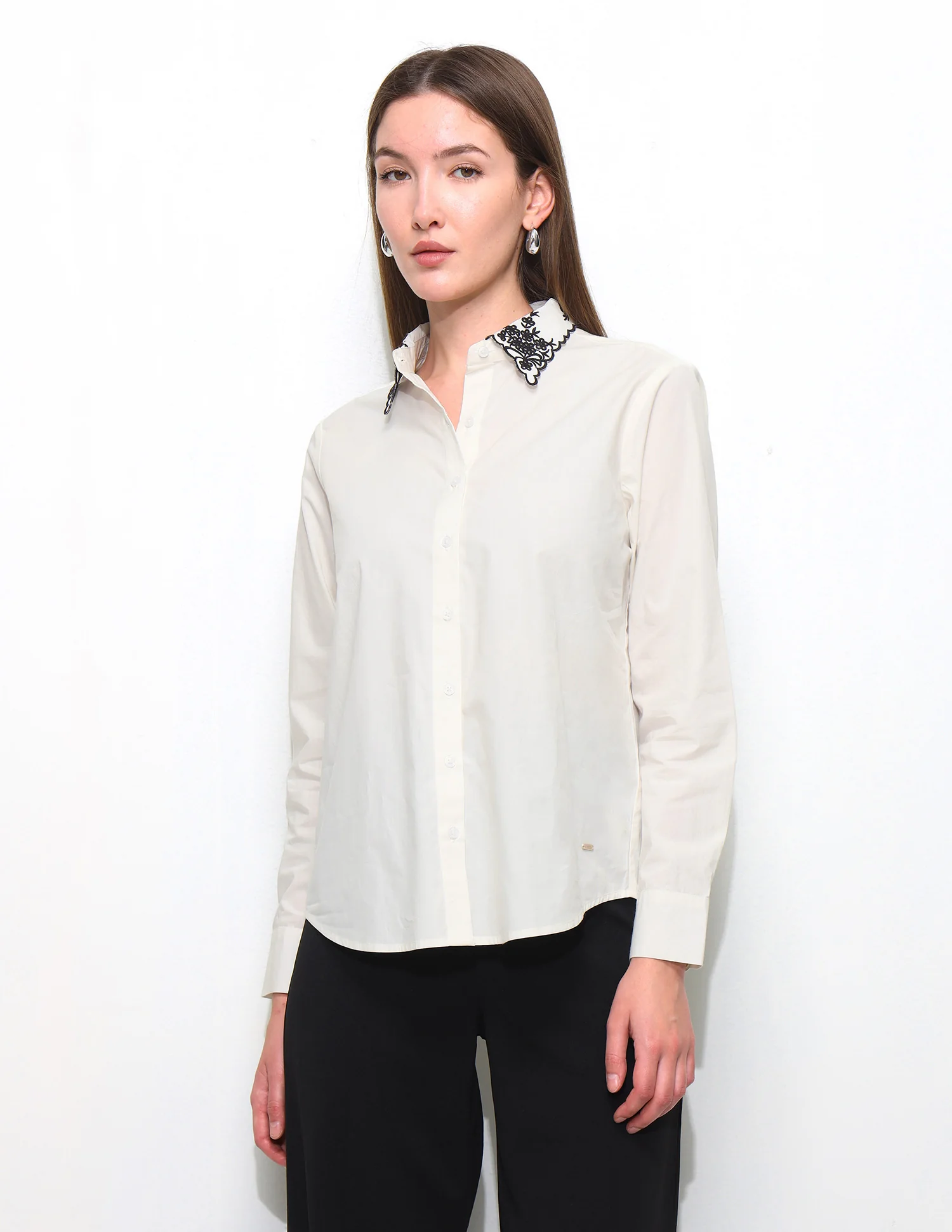 Regular Fit Embroidered Collar Shirt - Image 6