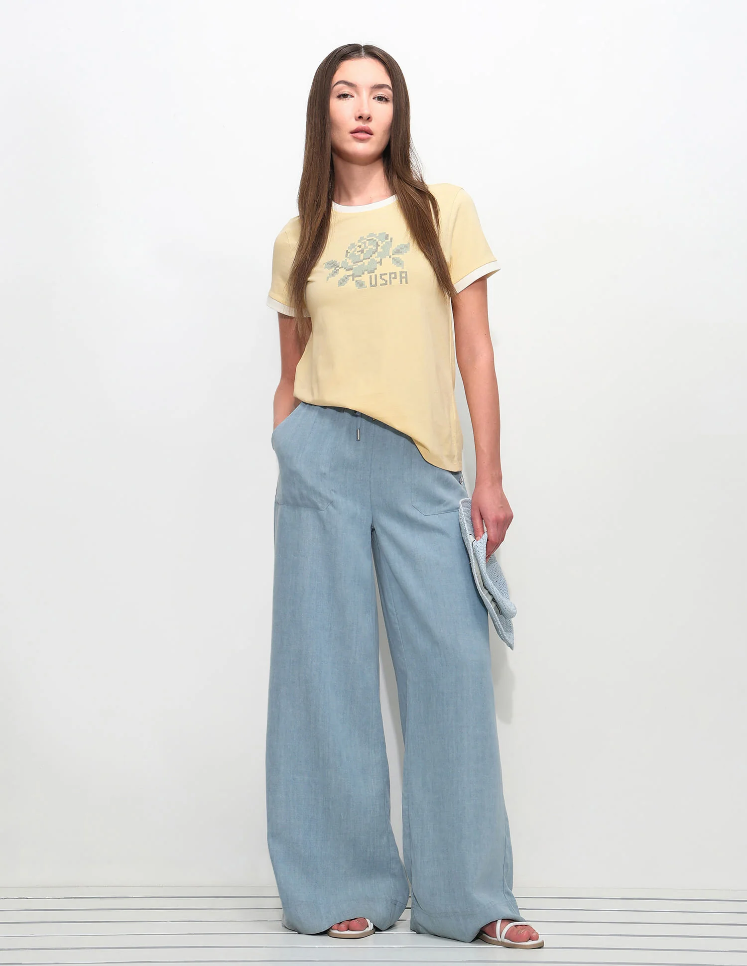 Regular Fit Floral Printed T-Shirt - Image 3