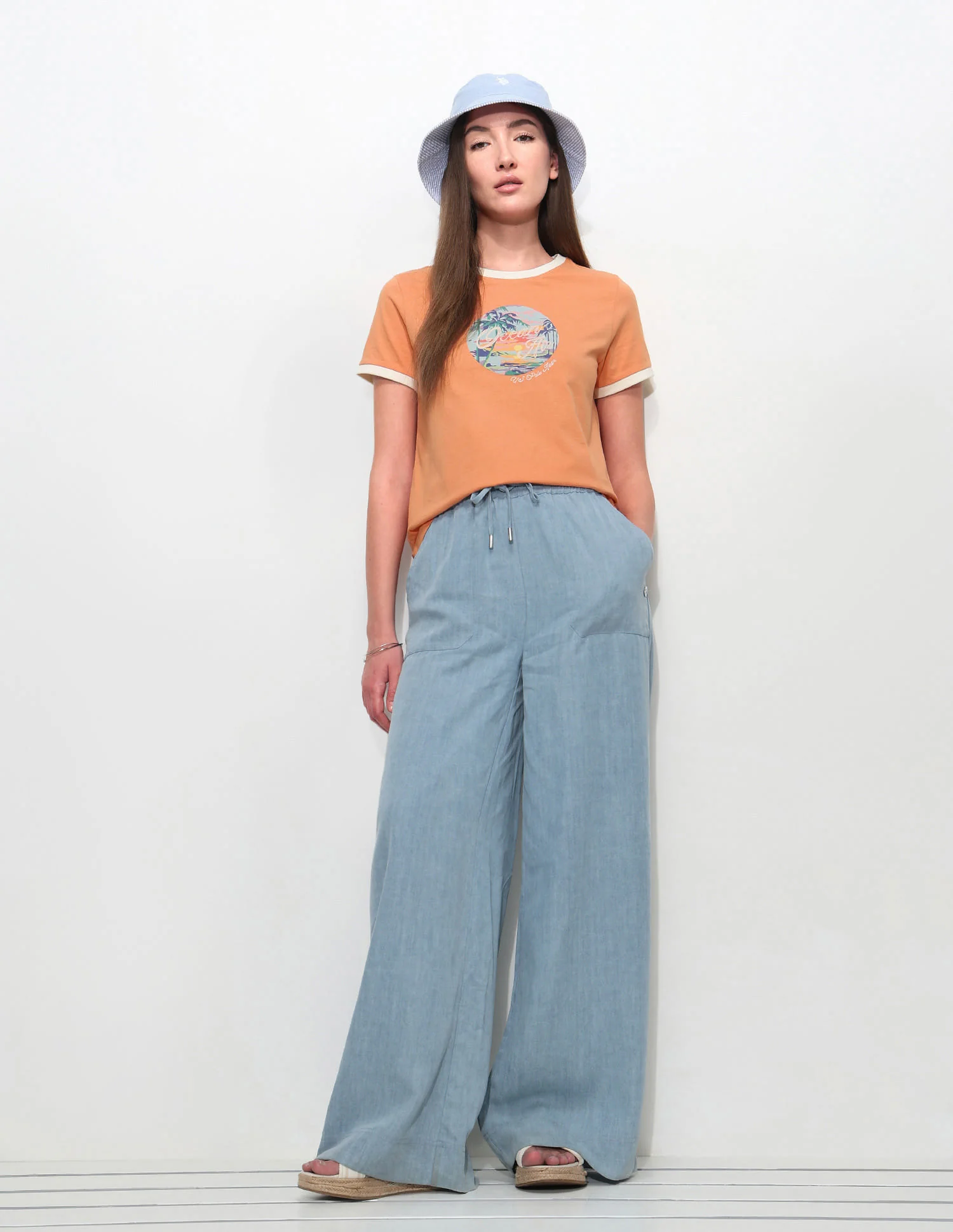Regular Fit Graphic Printed T-Shirt - Image 3