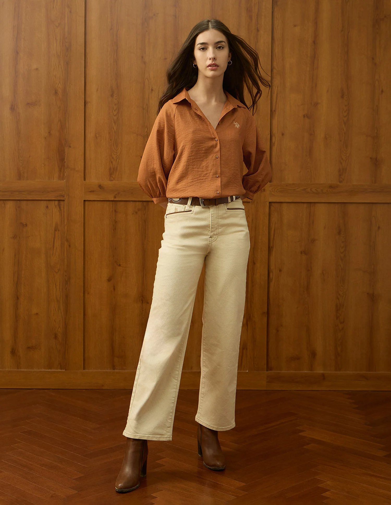 Regular Fit Solid Shirt - Image 3