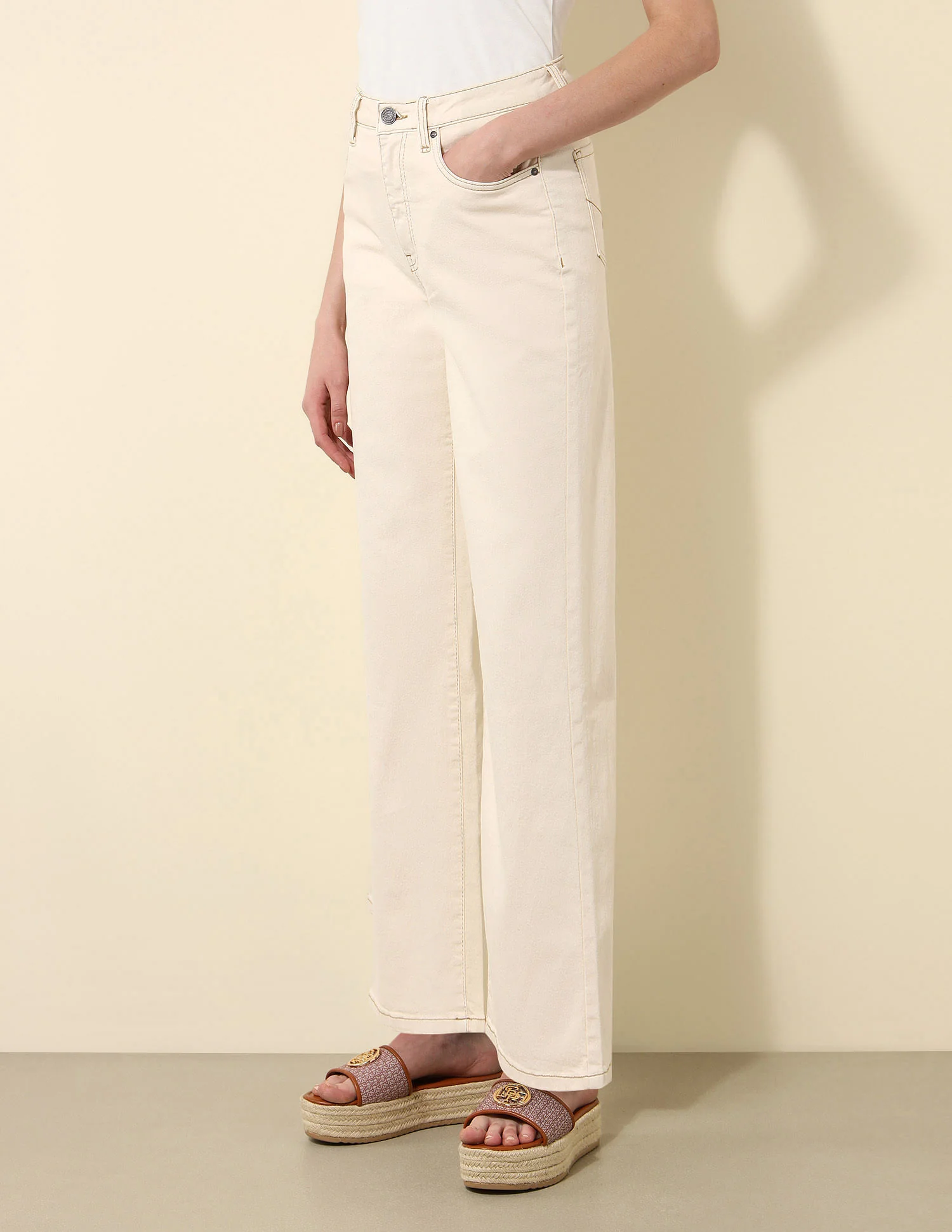 Regular Fit Solid T-Shirt - Image 7