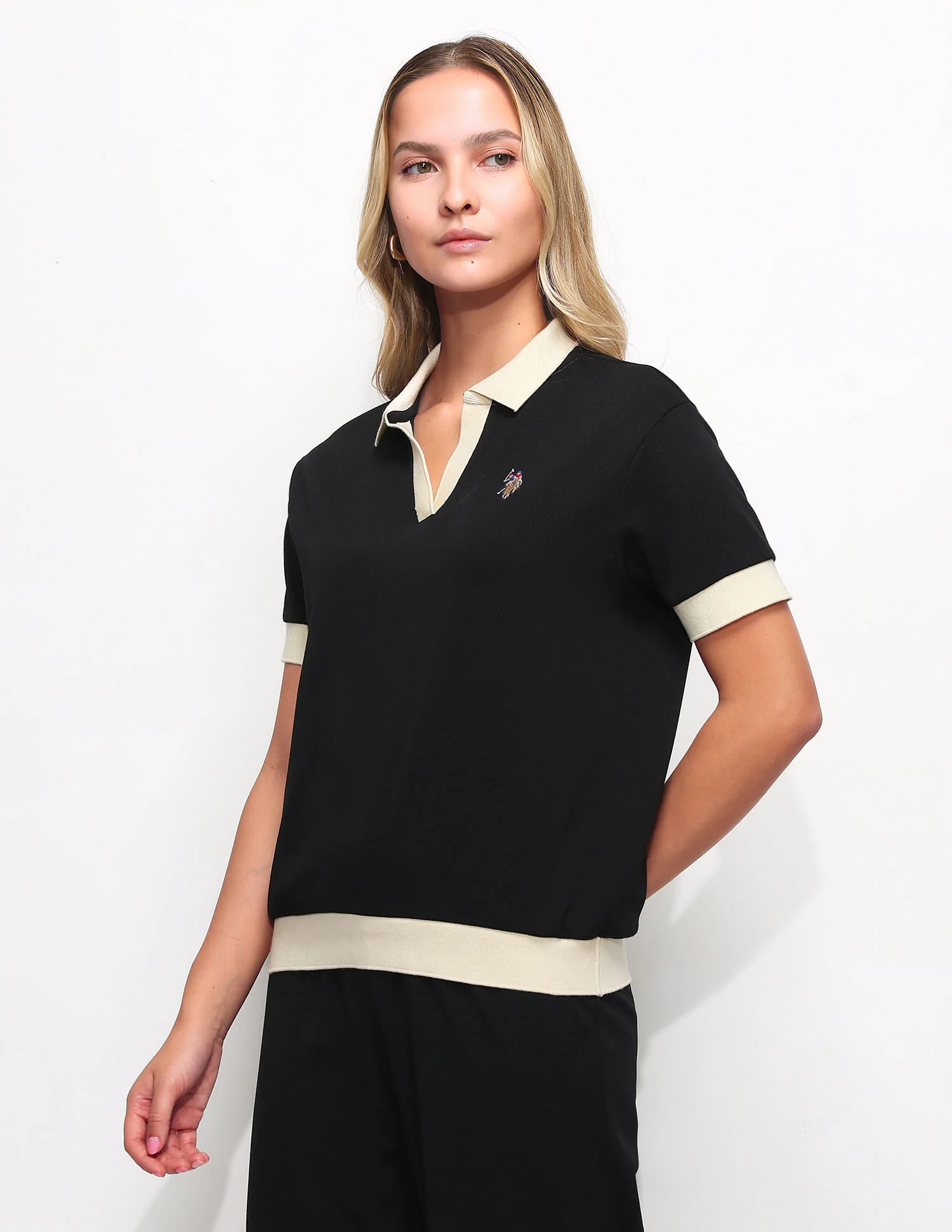 Regular Fit Textured Polo Shirt - Image 4