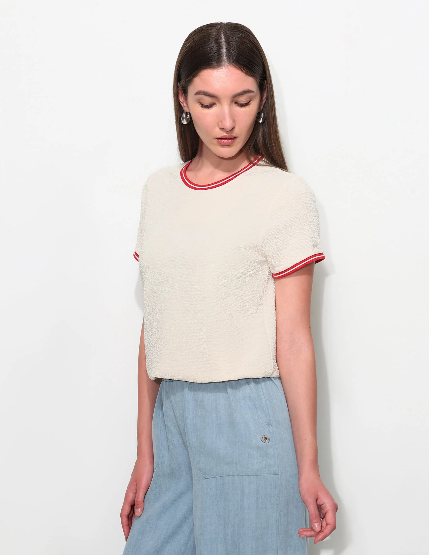 Regular Fit Textured T-Shirt - Image 4