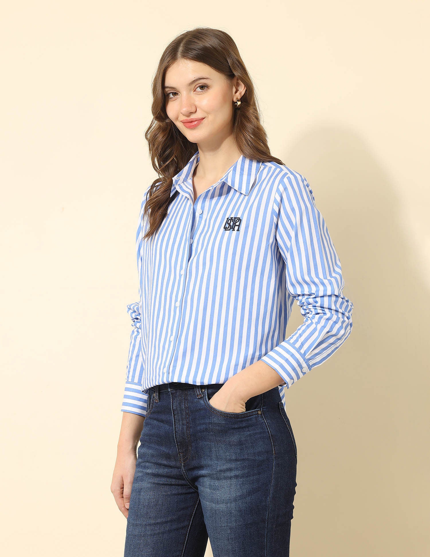 Regular Fit Vertical Striped Shirt - Image 4