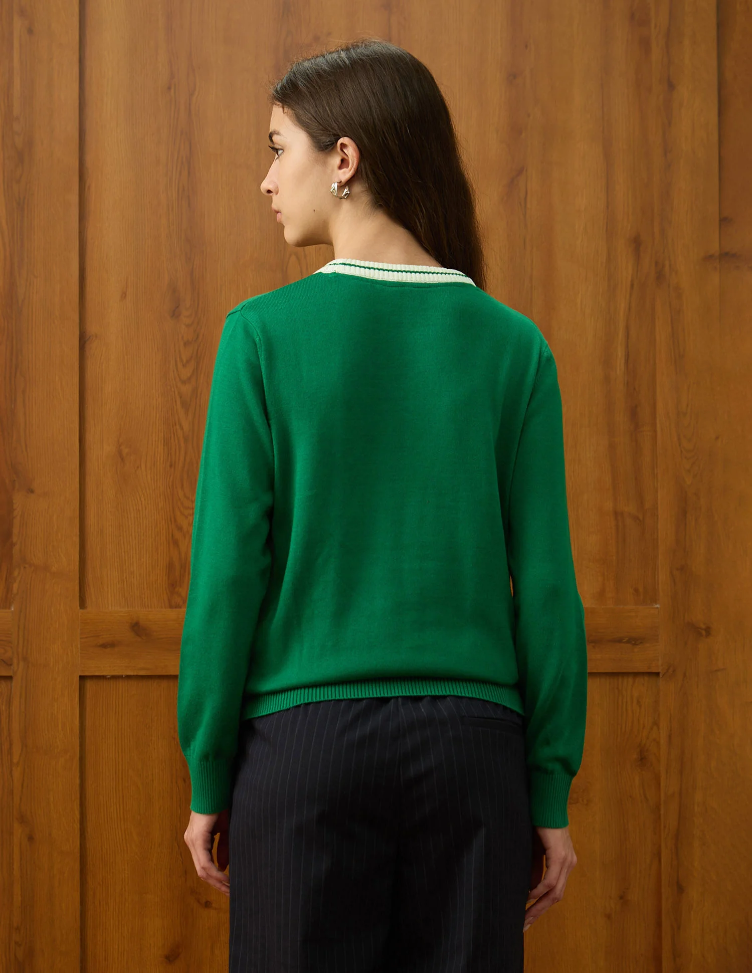 Relaxed Fit Solid Sweater - Image 5