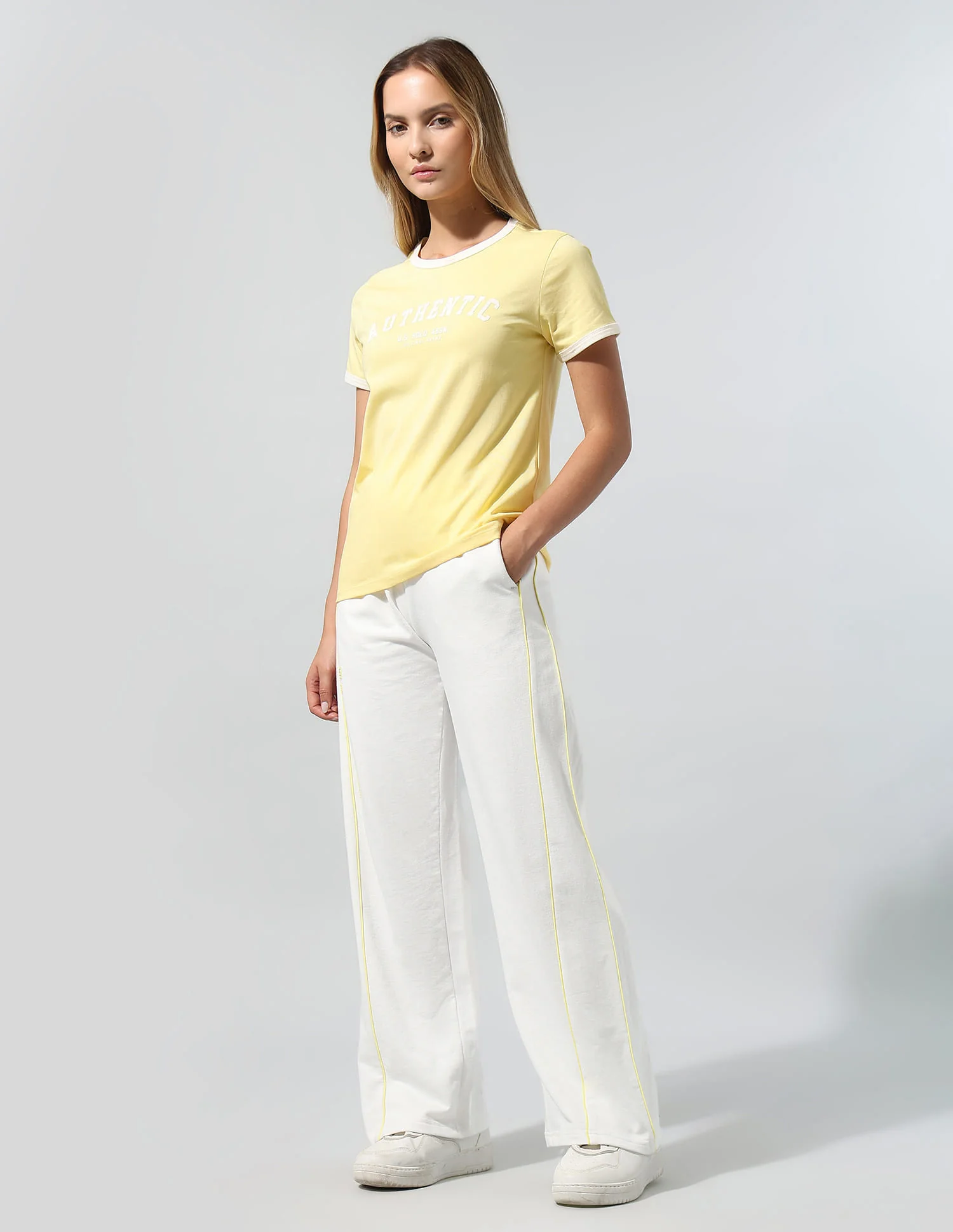 Relaxed Fit T-Shirt With Wide Leg Pants - Image 4