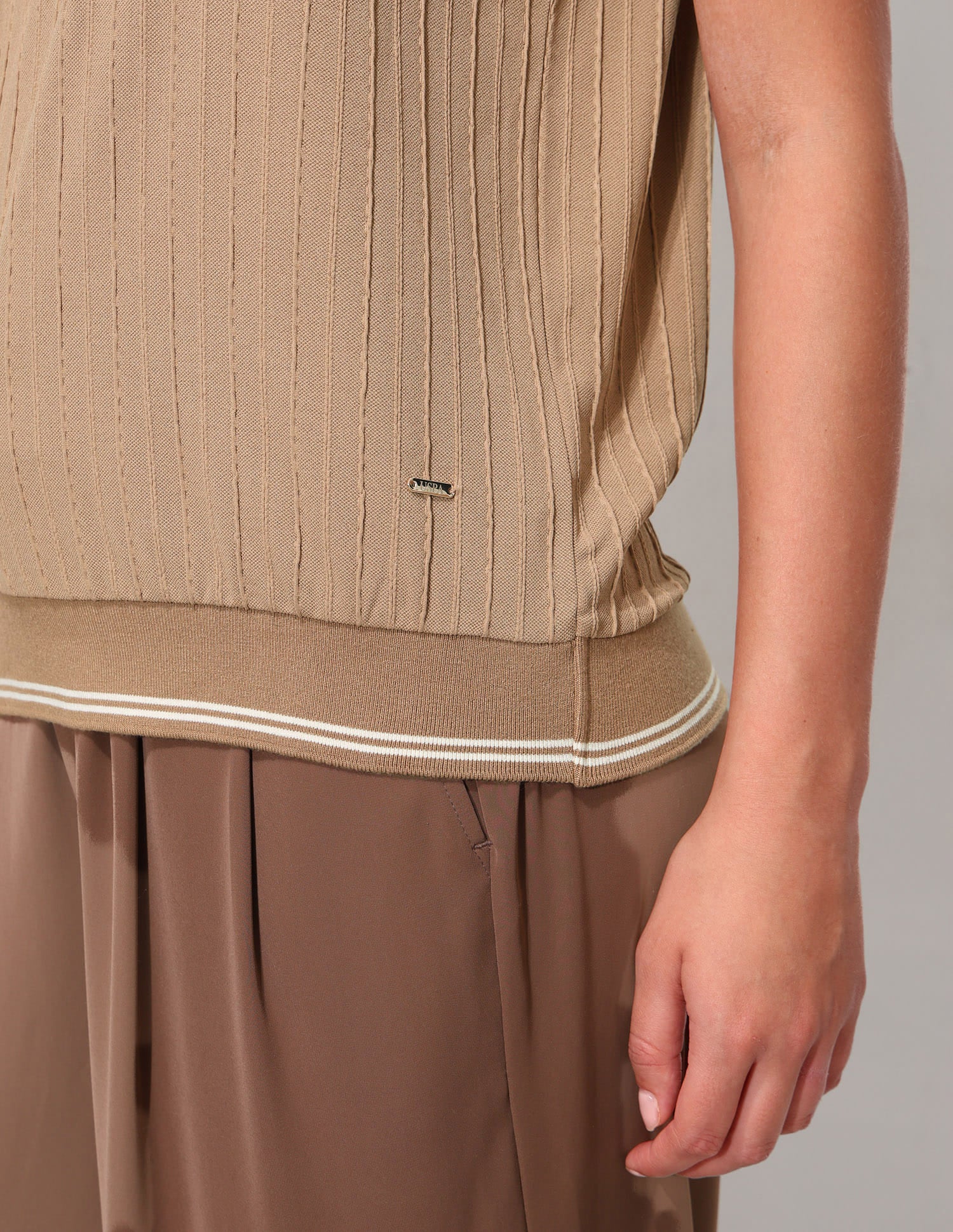 Relaxed Fit Textured Polo Shirt - Image 9
