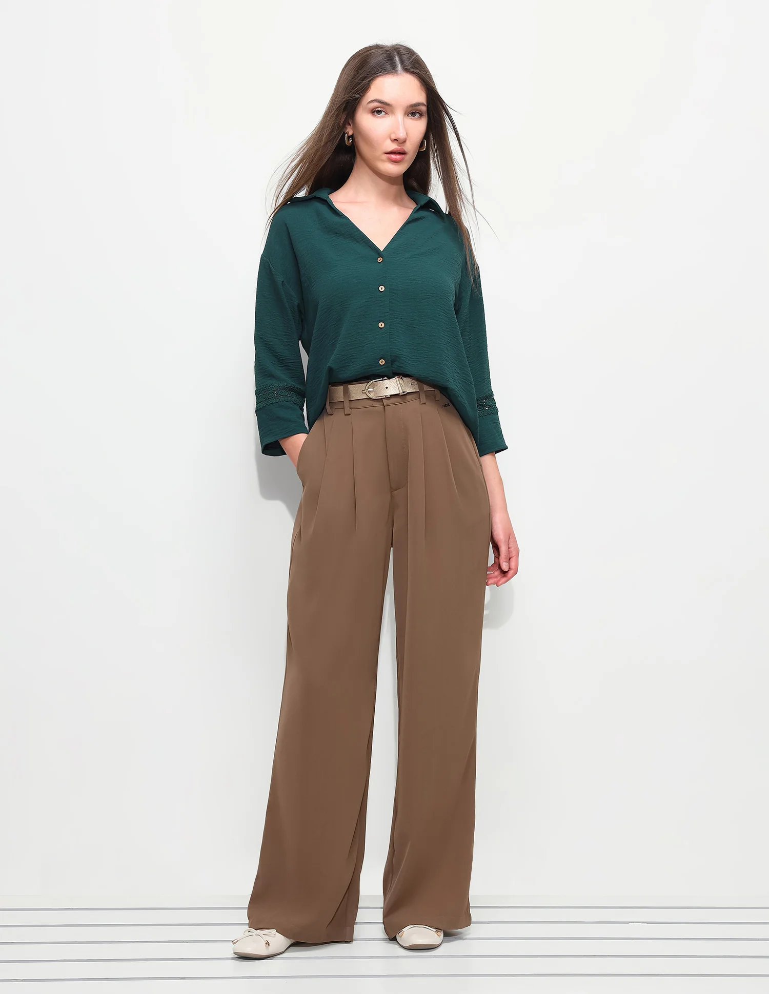 Relaxed Fit V-Neck Top - Image 3