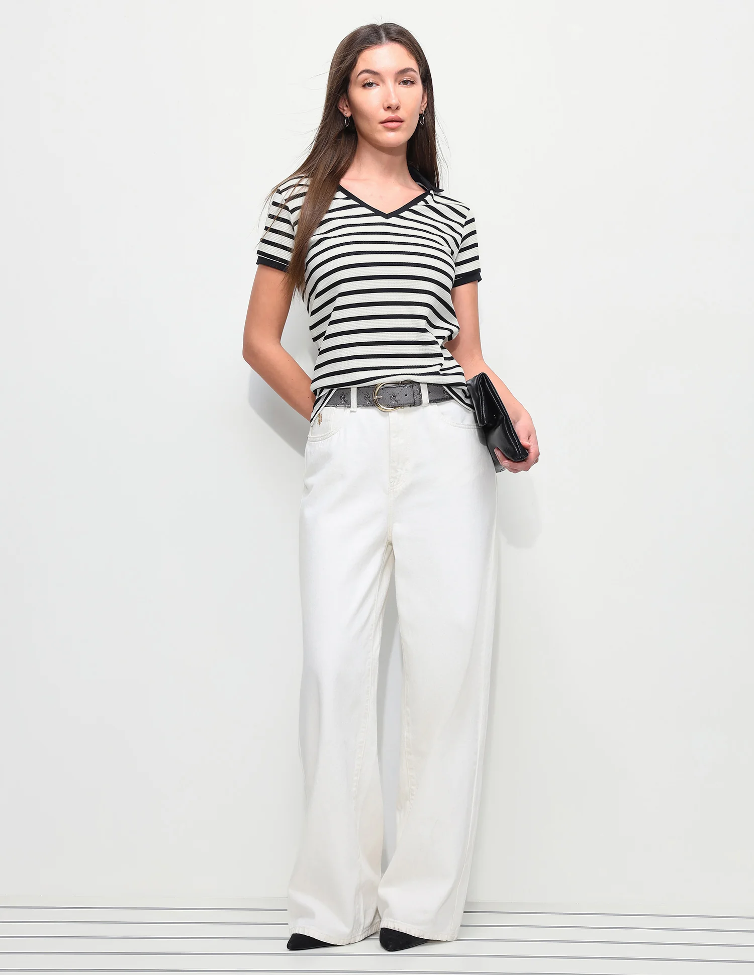 Self Design Horizontal Striped Regular Fit T-Shirt - Image 3