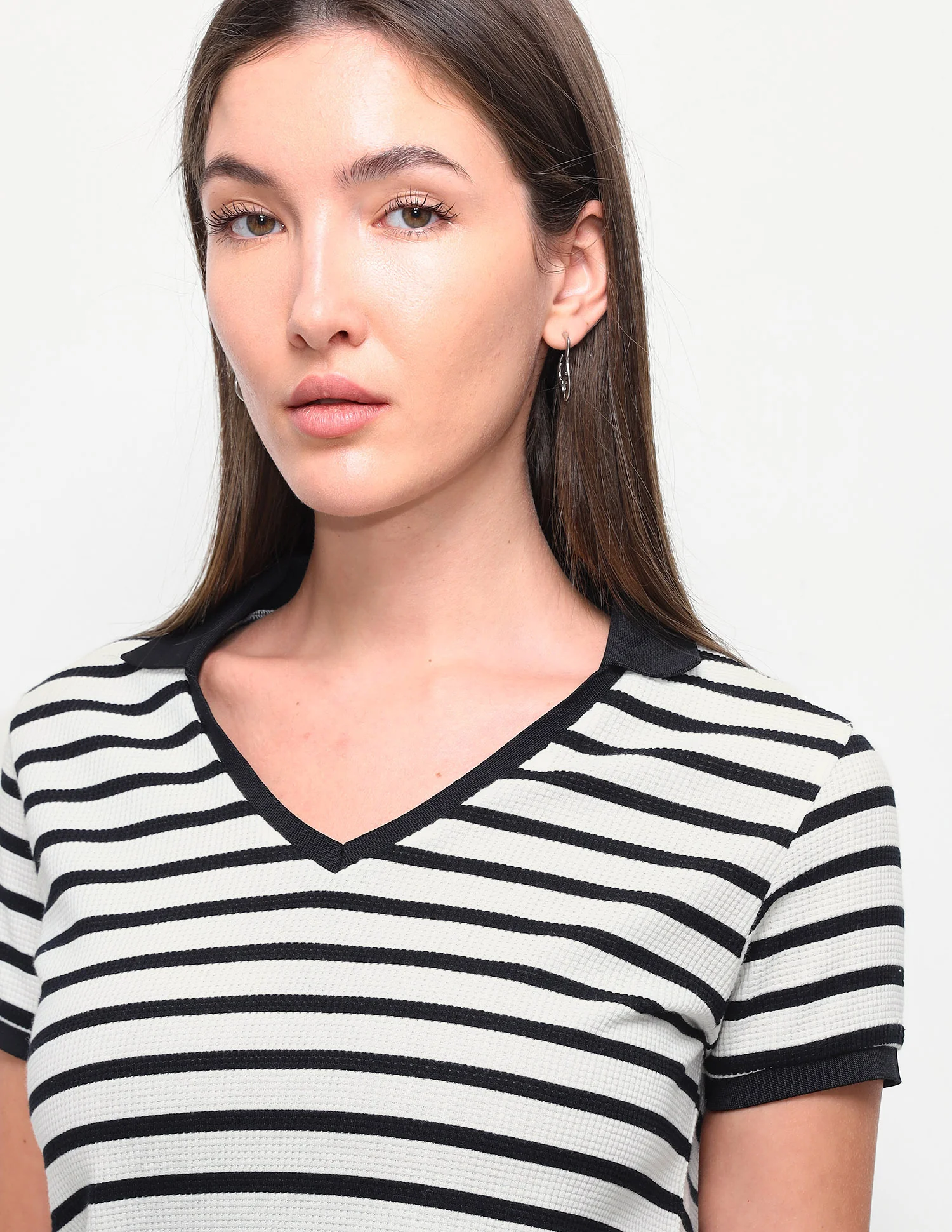 Self Design Horizontal Striped Regular Fit T-Shirt - Image 7