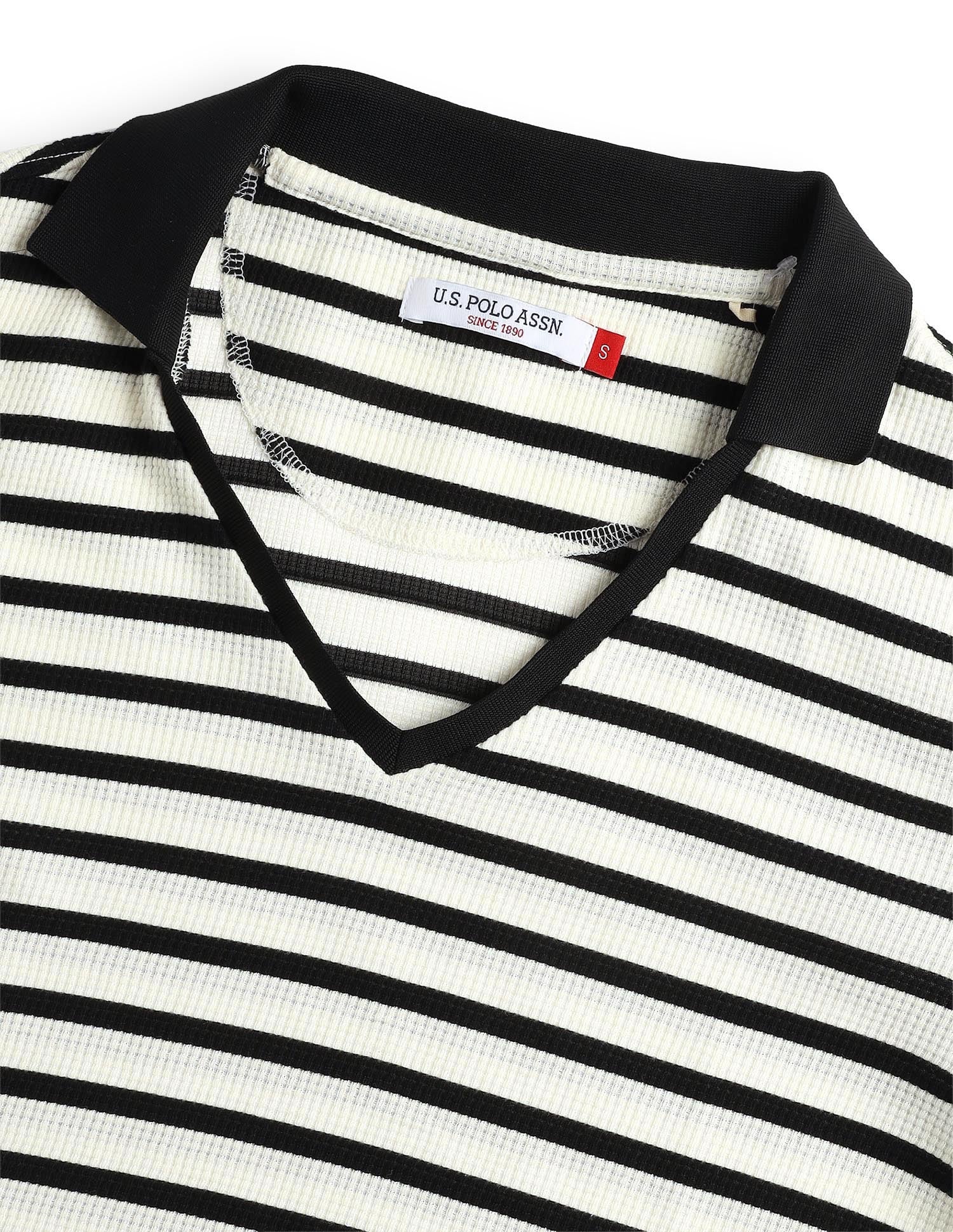 Self Design Horizontal Striped Regular Fit T-Shirt - Image 8