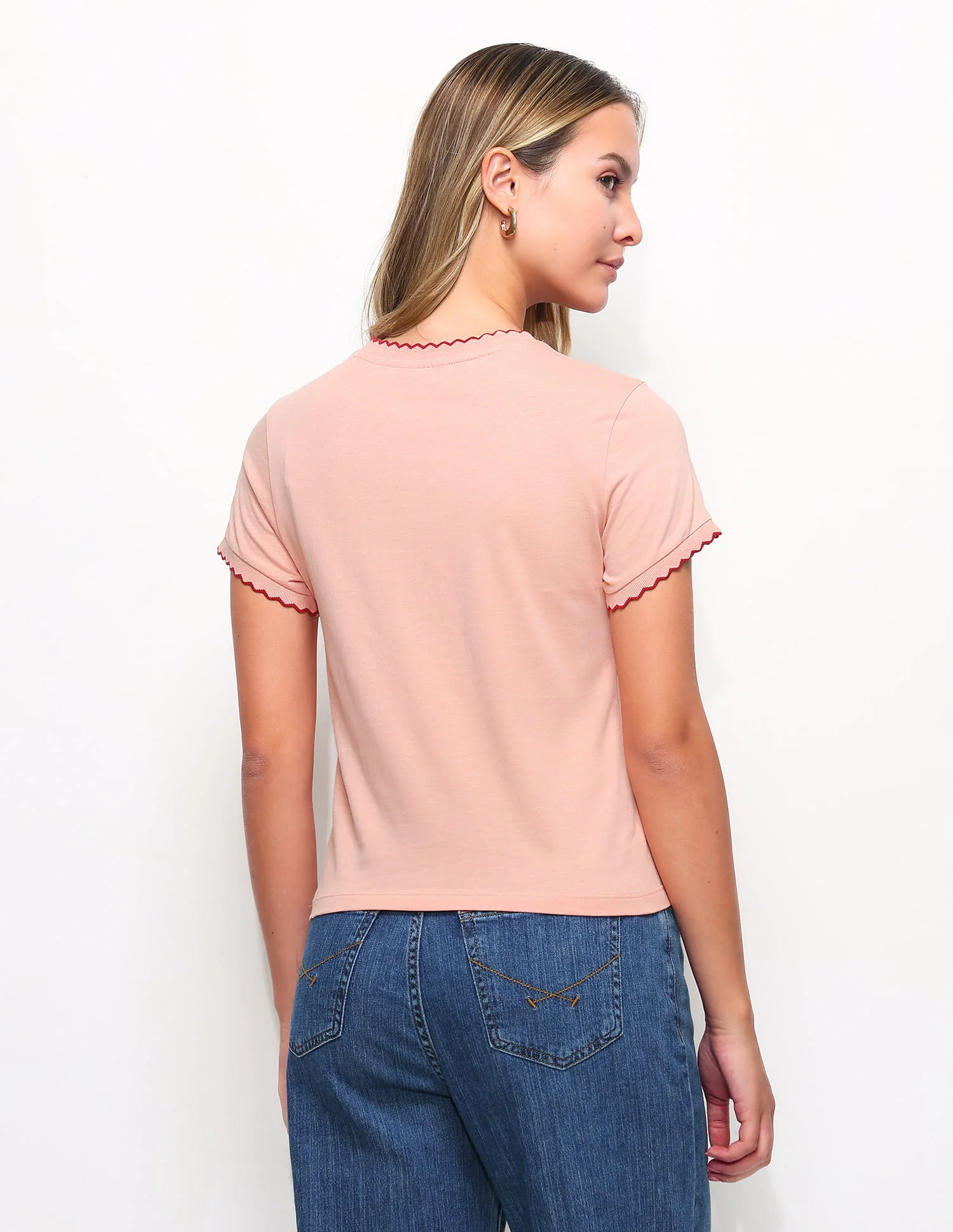 Snug Fit Printed T-Shirt - Image 5