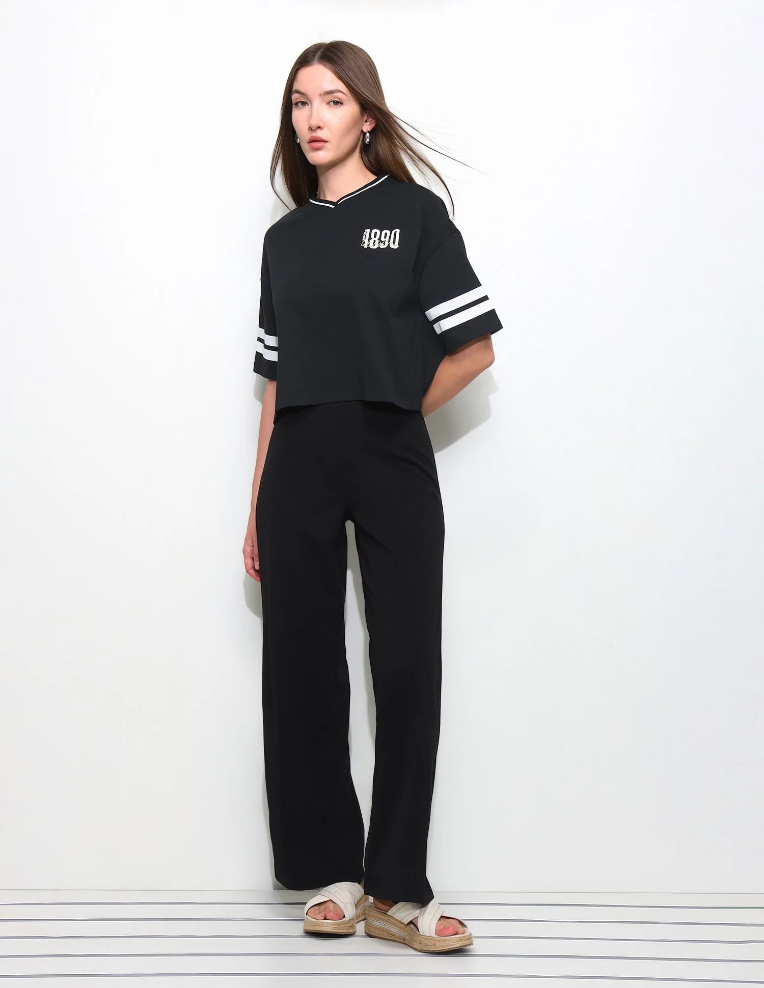 Solid Boxy Fit Varsity T-Shirt - Image 3