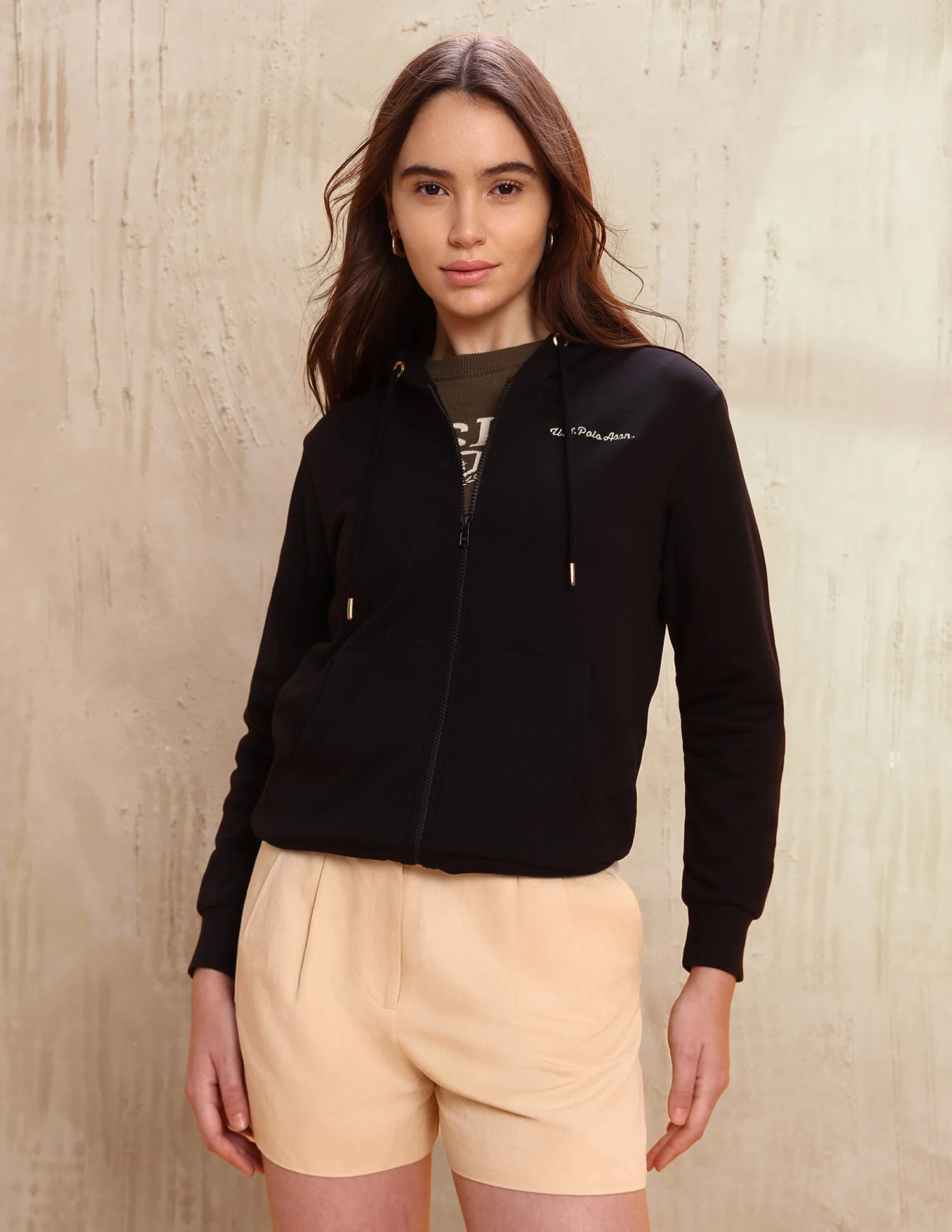 Solid Regular Fit Hooded Sweater
