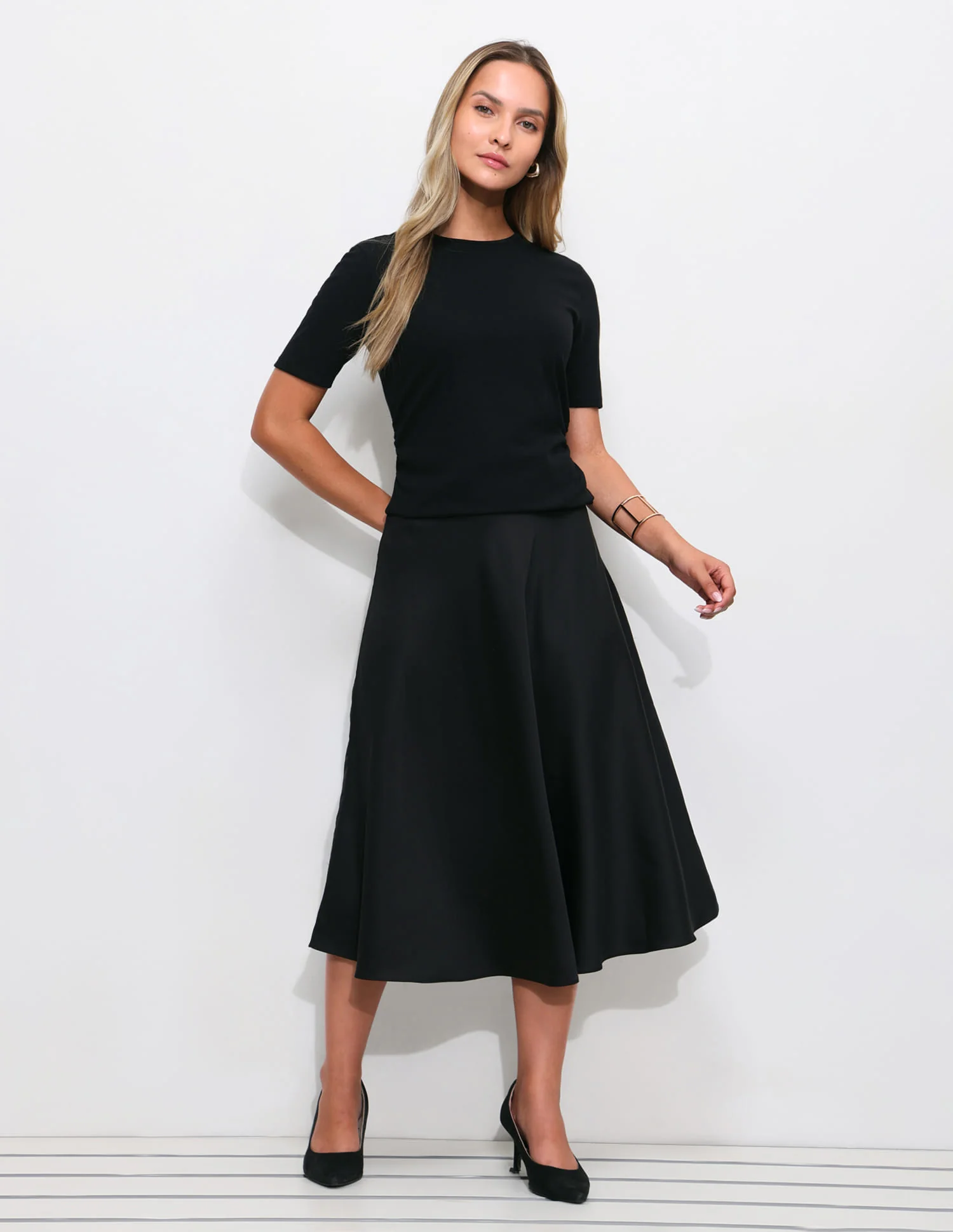 Solid Regular Fit Ruched Top - Image 3