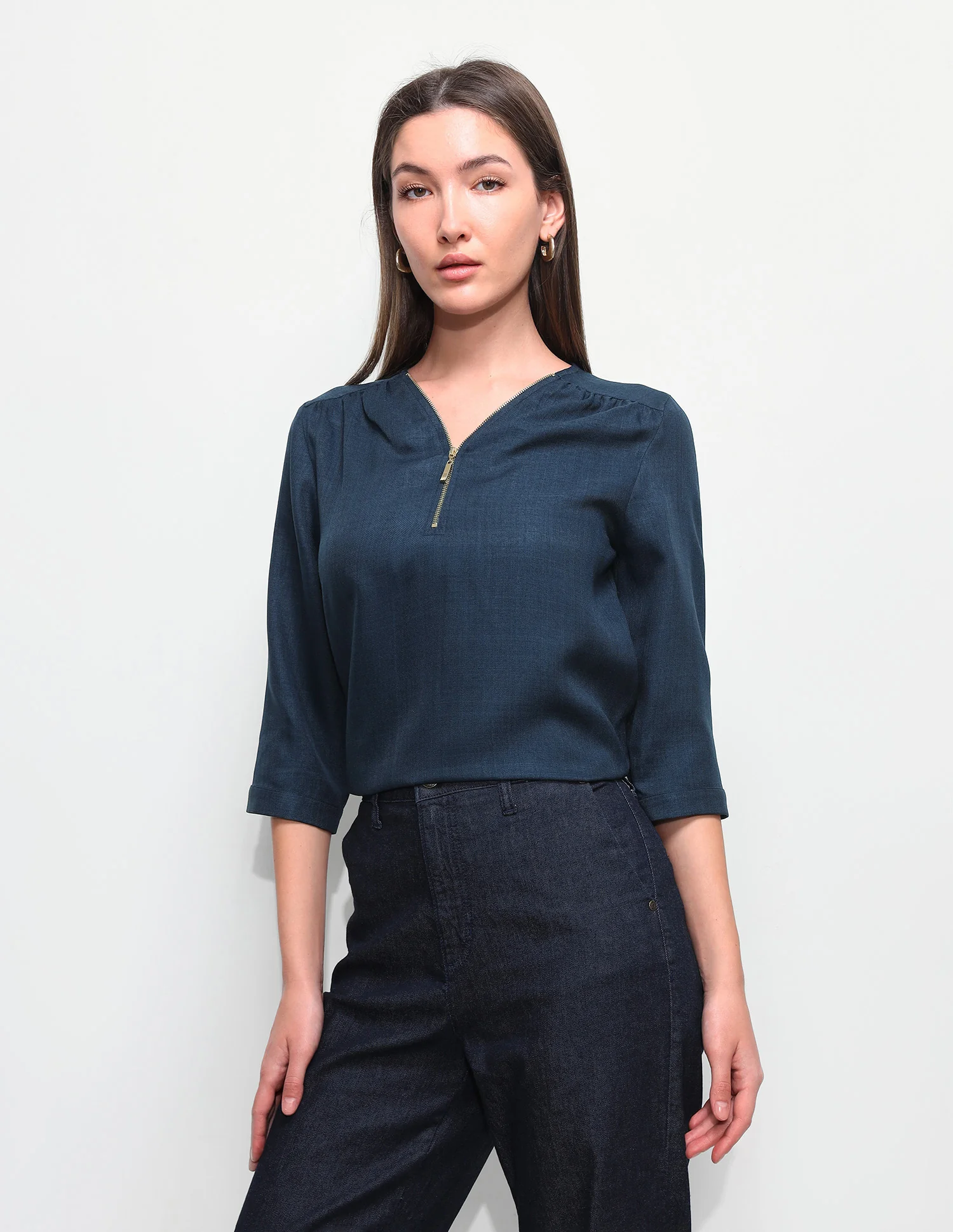 Solid Regular Fit Zipper Top - Image 4