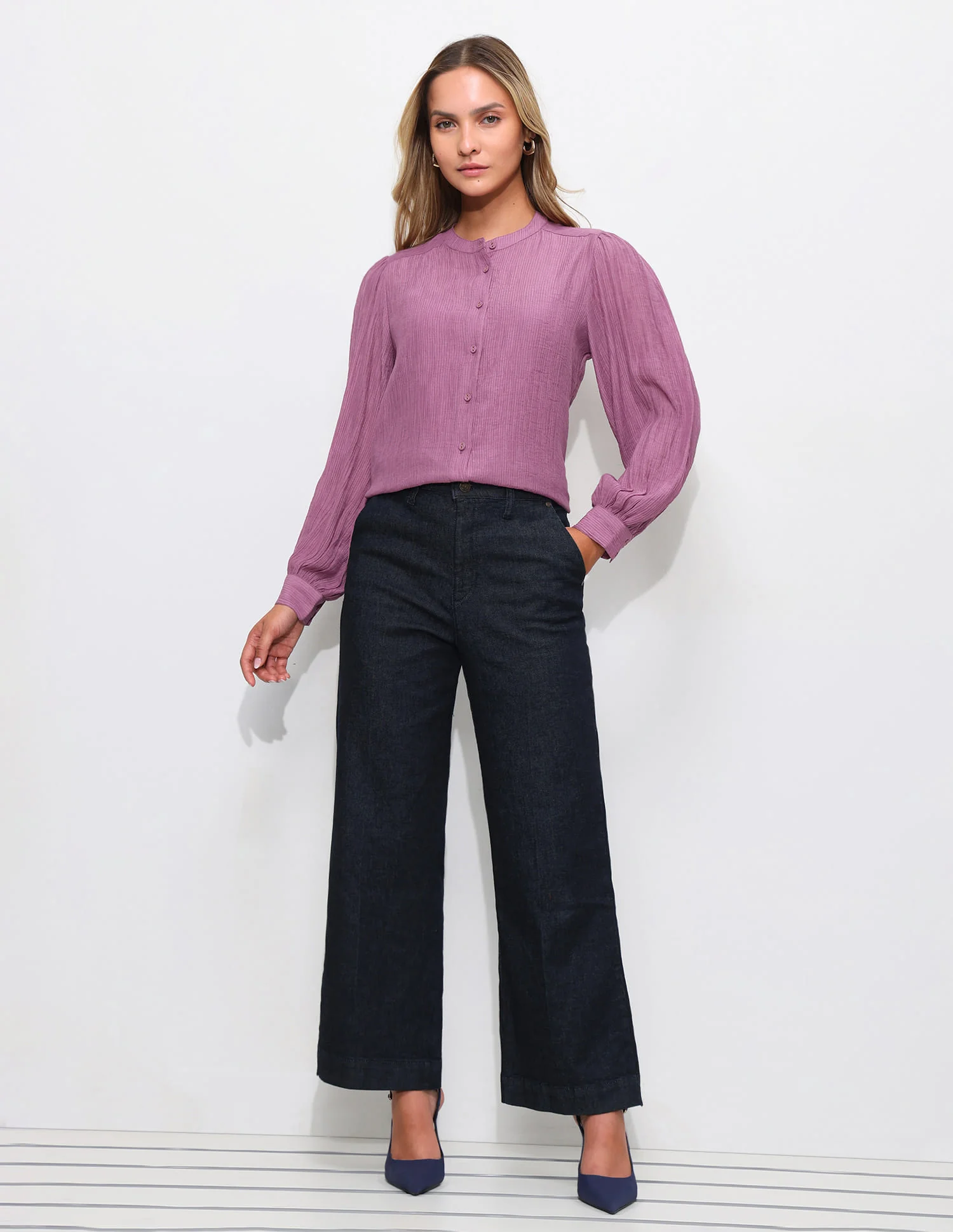 Solid Relaxed Fit Blouson Top - Image 3
