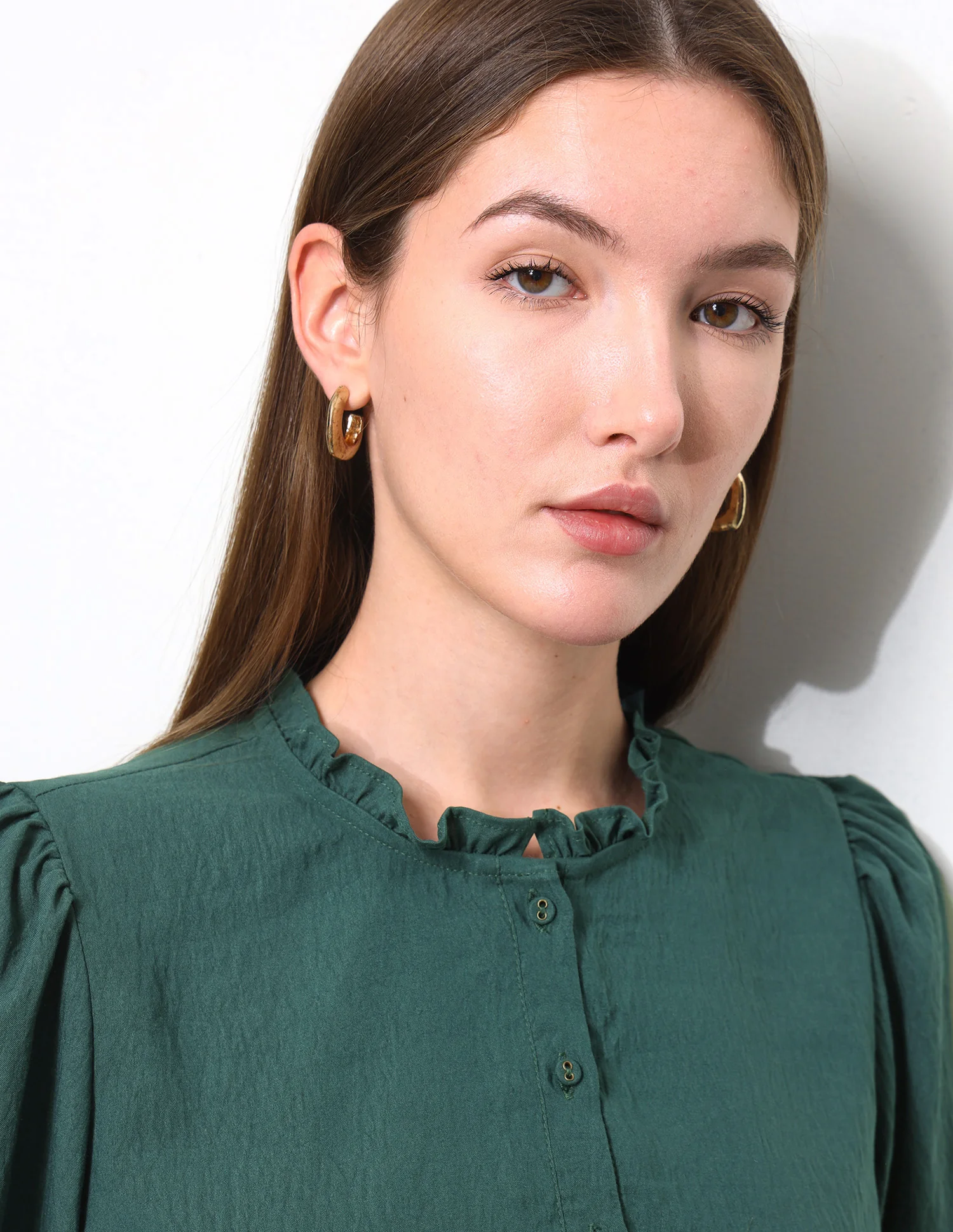 Solid Ruffle Neck Puff Sleeve Top - Image 7