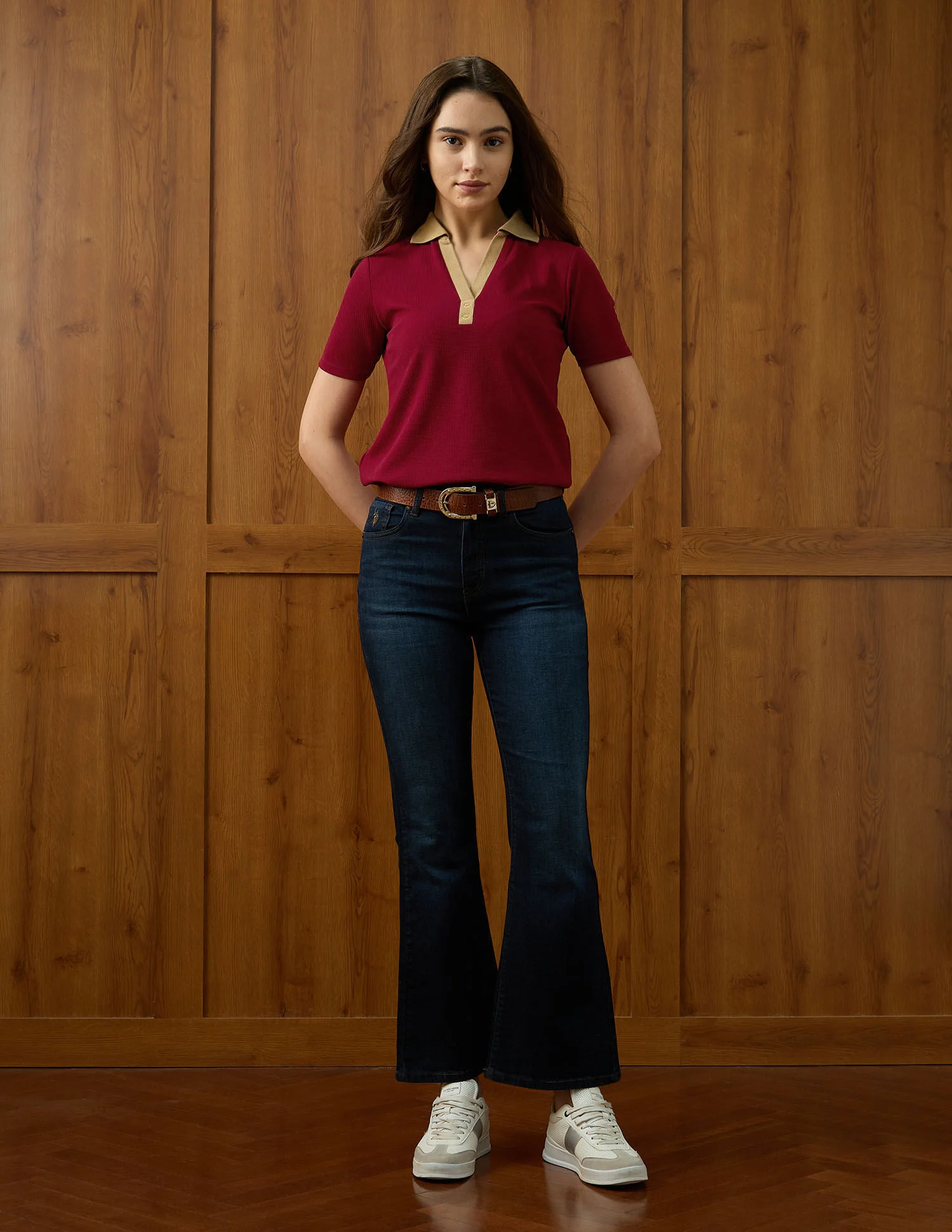 Textured Contrast  Collar Regular Fit Polo Shirt - Image 3