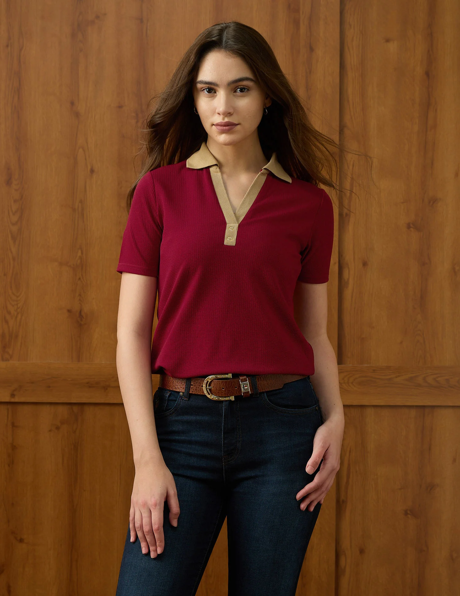 Textured Contrast  Collar Regular Fit Polo Shirt - Image 6