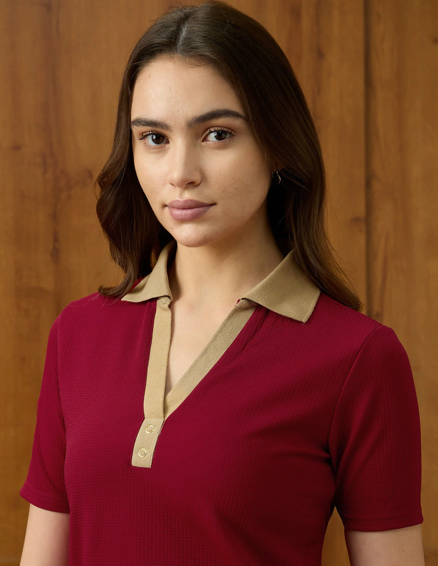 Textured Contrast  Collar Regular Fit Polo Shirt - Image 7