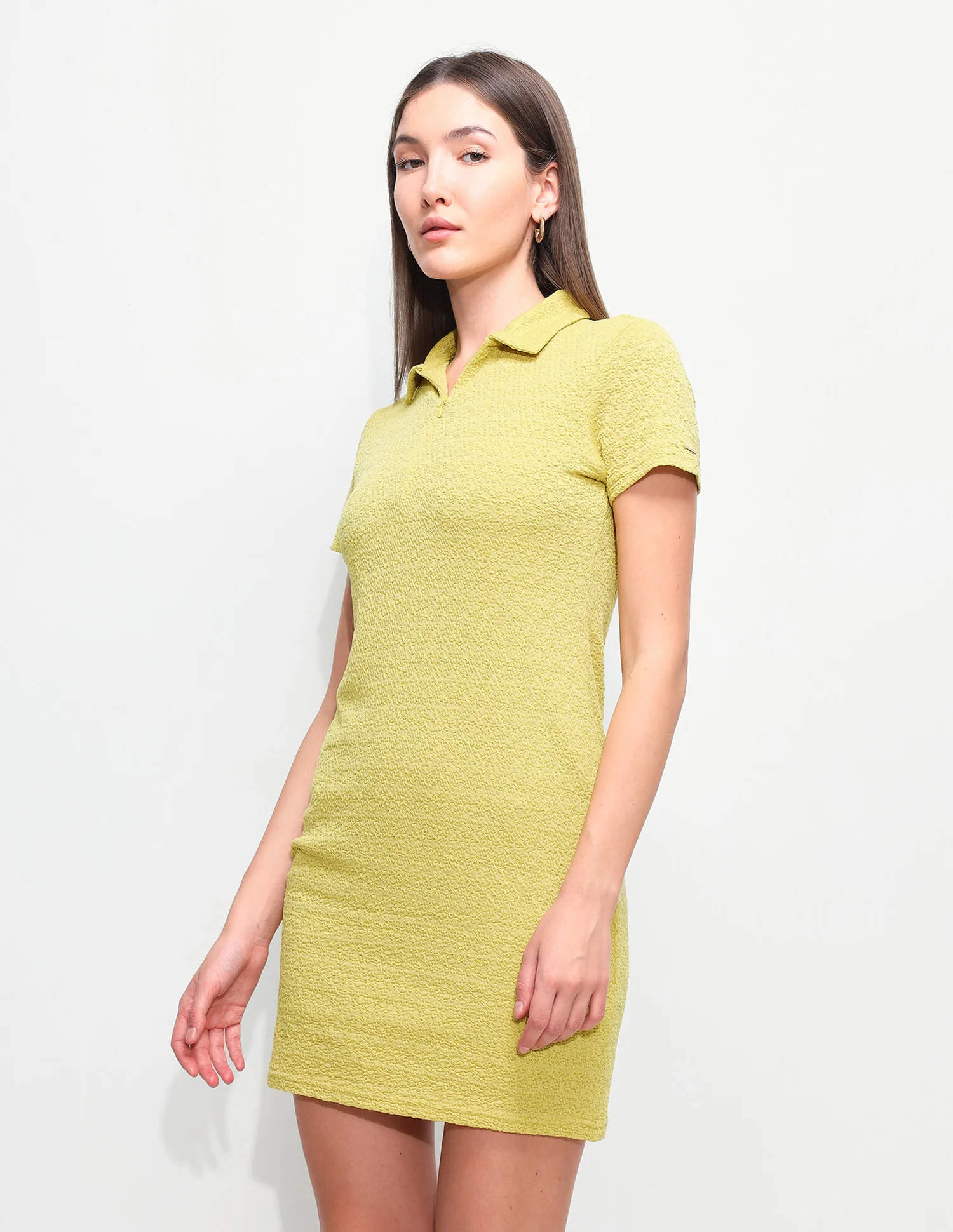 Textured Fitted Midi T-Shirt Dress - Image 5