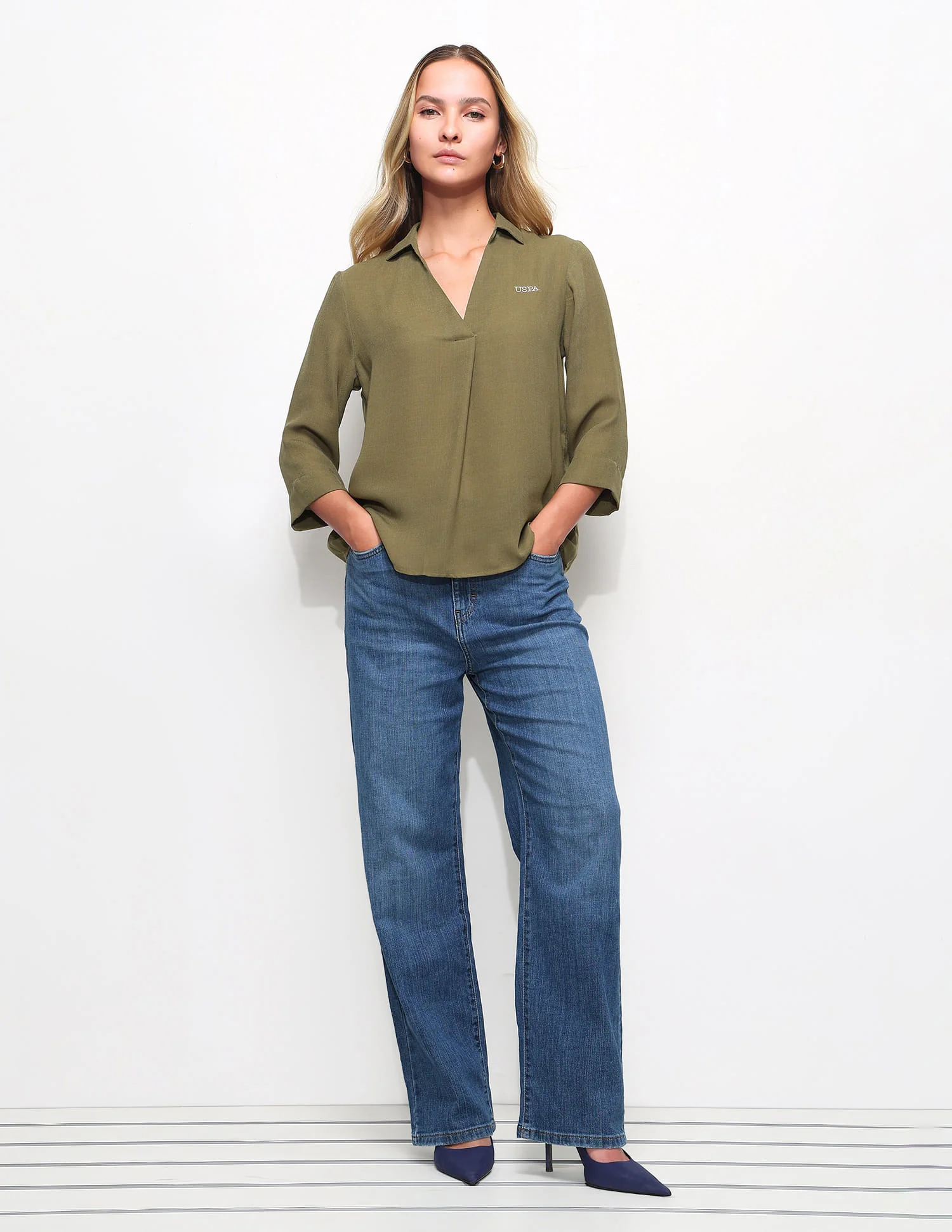 Textured Knotch Collar Top - Image 3