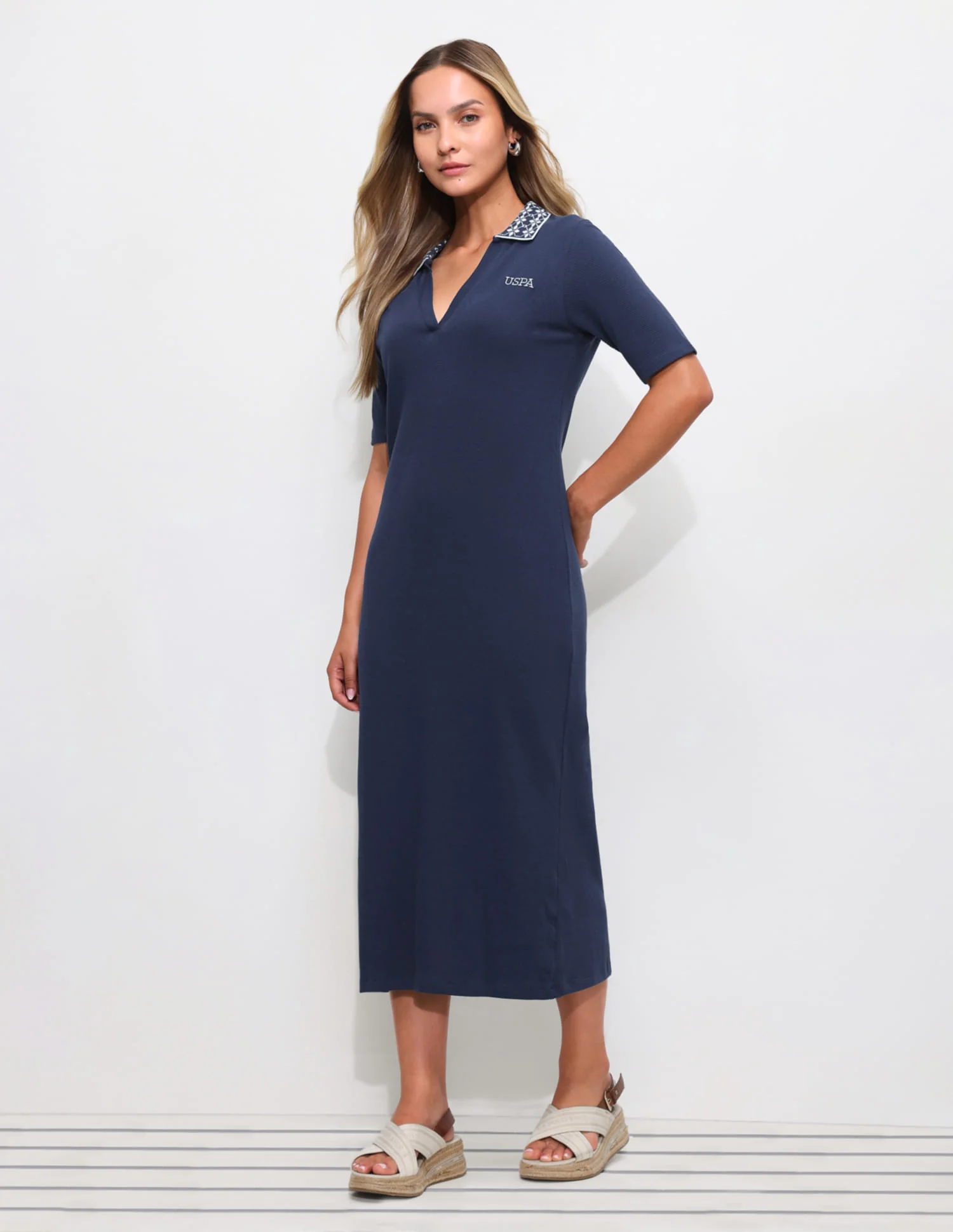 Textured Midi Polo Dress - Image 4