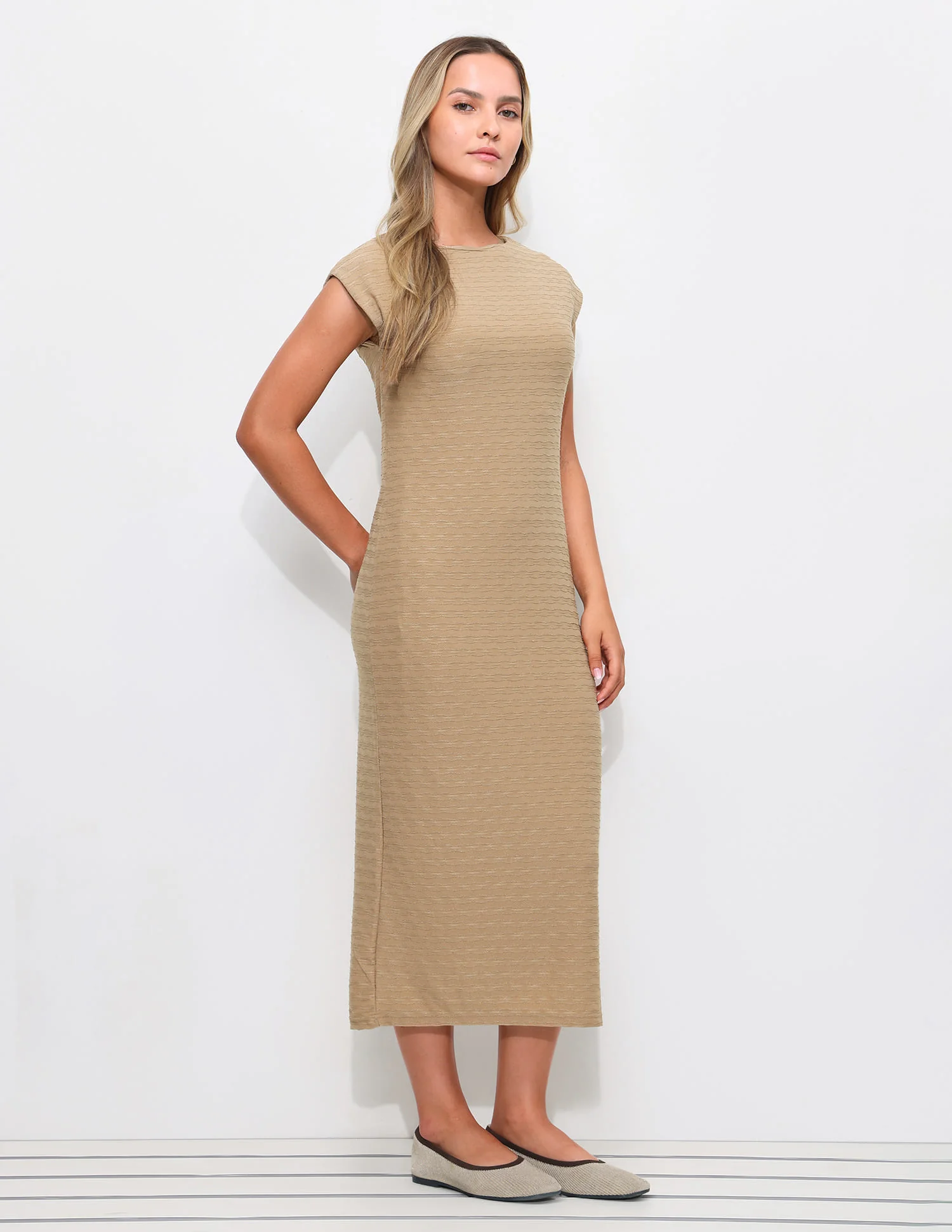 Textured Regular Fit Dress - Image 4