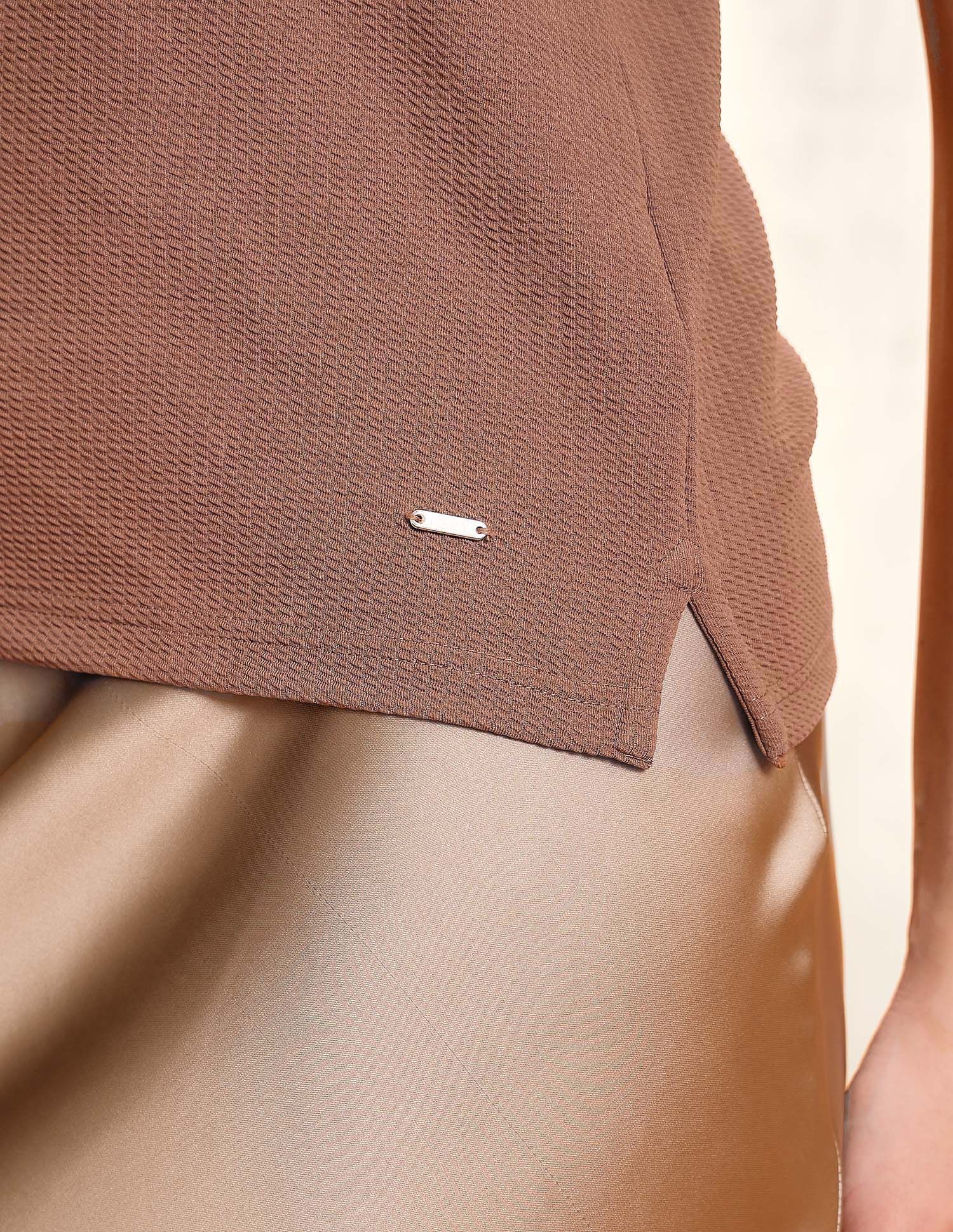 Textured Regular Fit Polo Shirt - Image 9