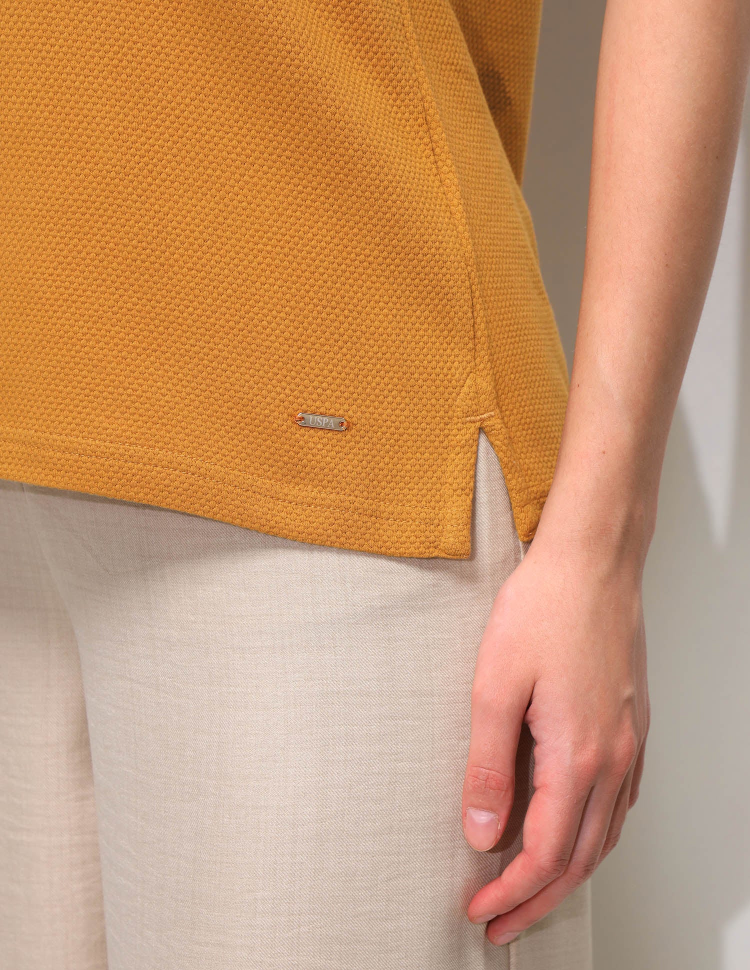 Textured Regular Fit Polo Shirt - Image 9