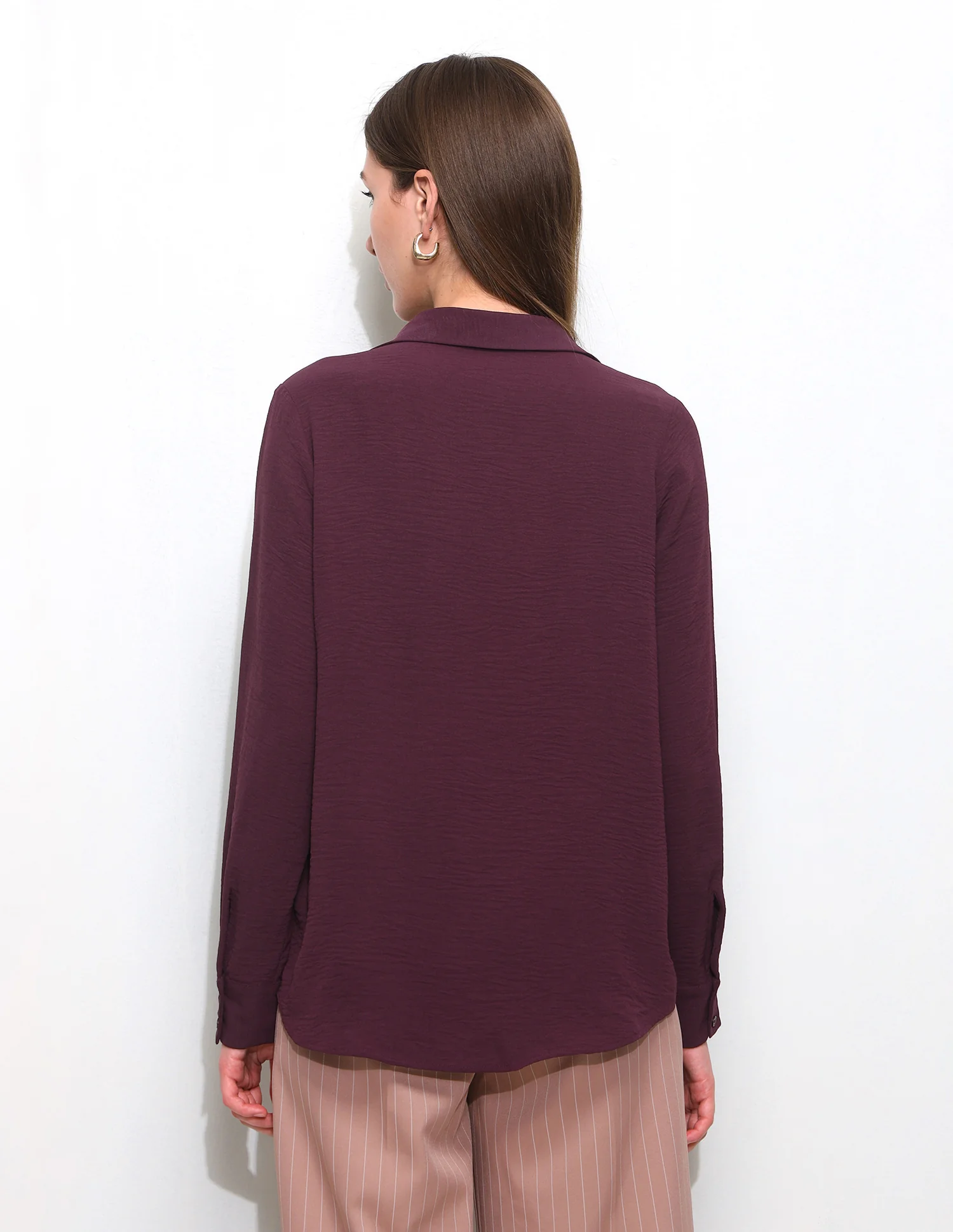 Textured Regular Fit Shirt - Image 5