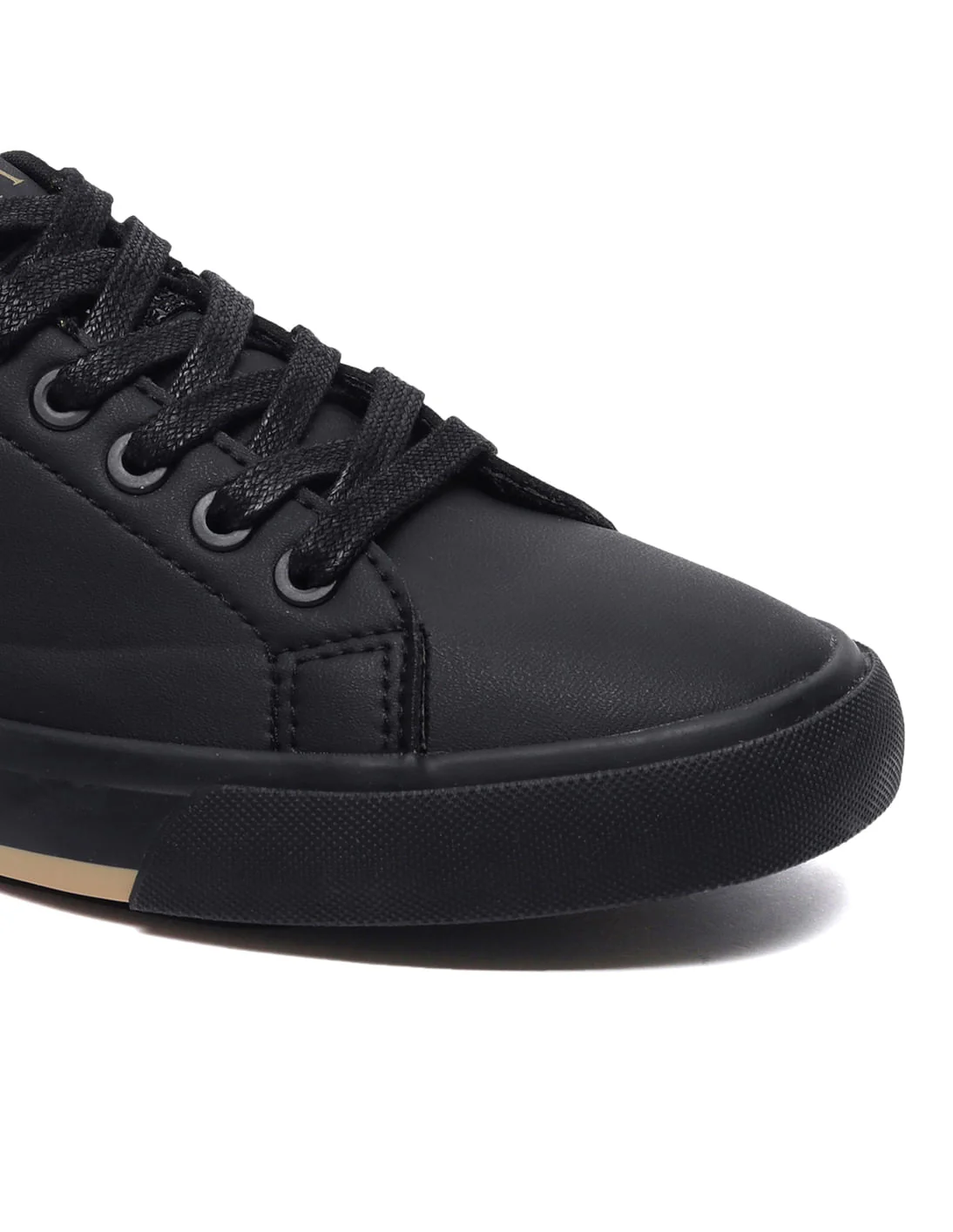 U.S. Polo Assn. Women Beverly 3.0 Solid Brand Logo Printed Sneakers - Image 8