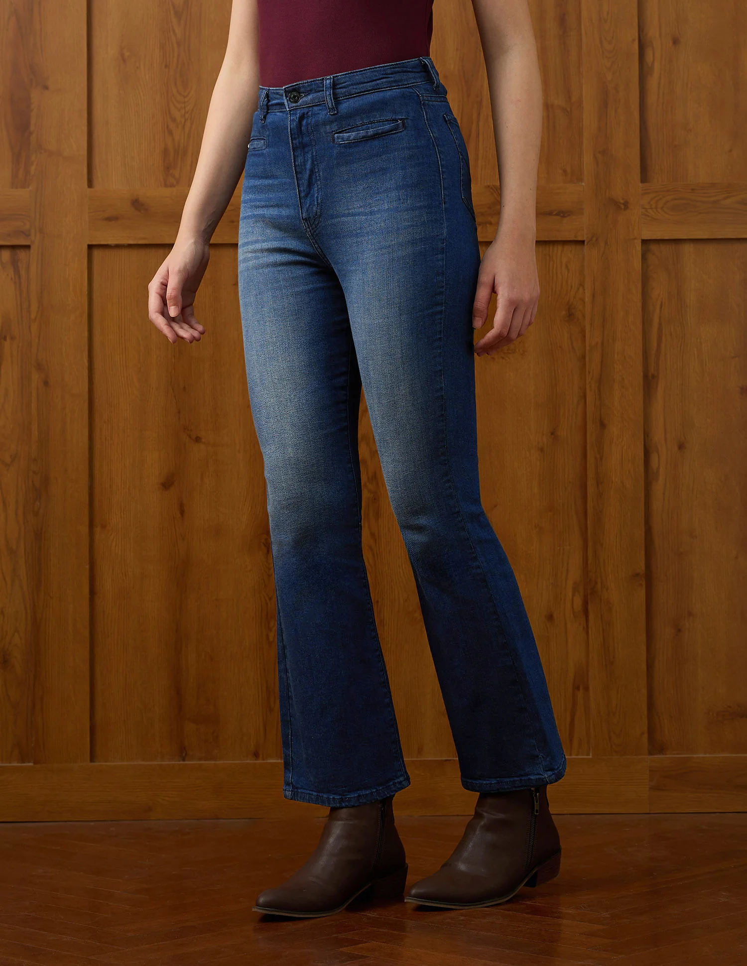 Ultra High-Rise Bootcut Fit Jeans - Image 4