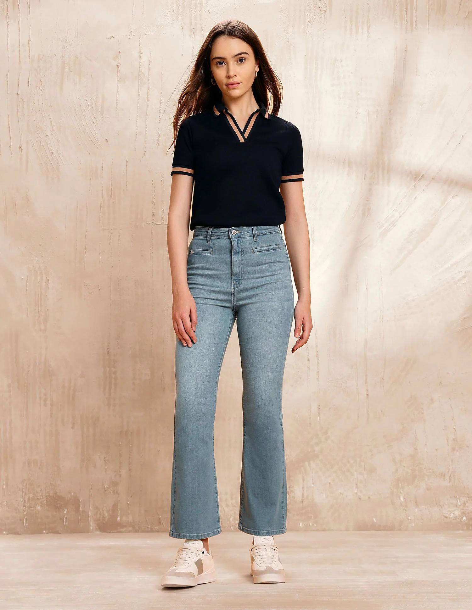 Ultra High Rise Bootcut Fit Jeans - Image 3