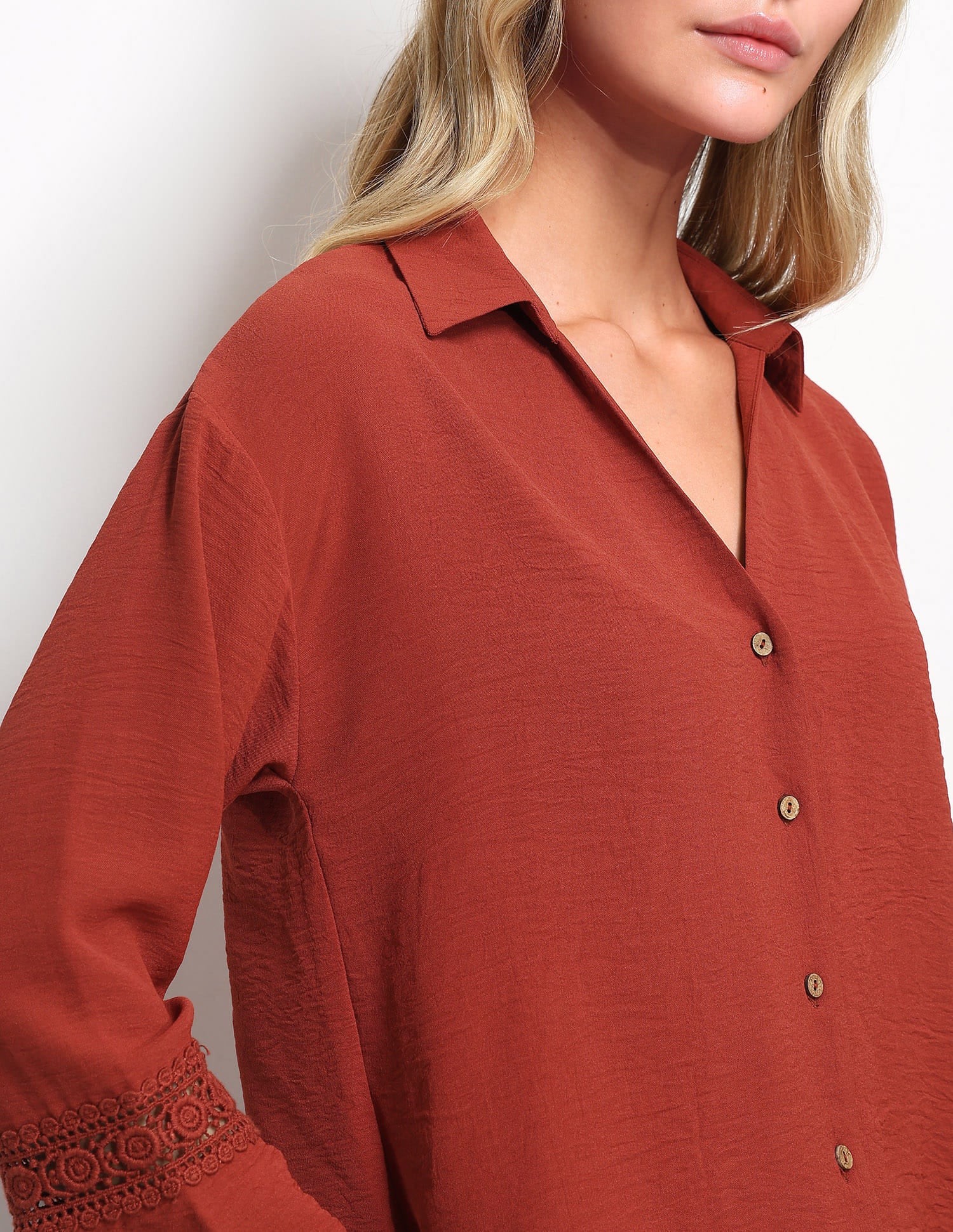 V-Neck Top With Lace Detail - Image 7