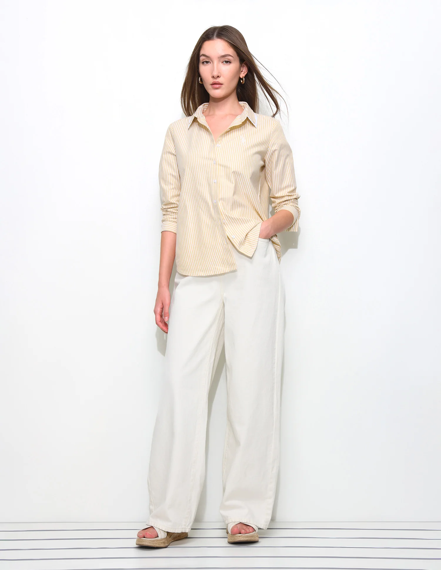 Vertical Striped Contrast Collar Shirt - Image 3