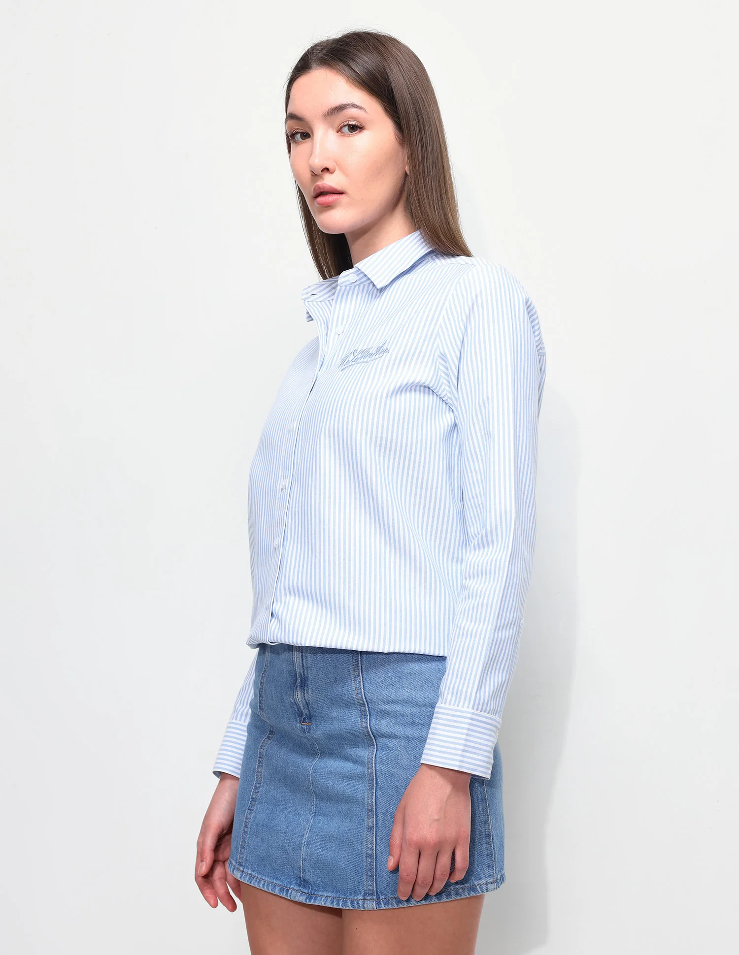 Vertical Striped Regular Fit Shirt - Image 4