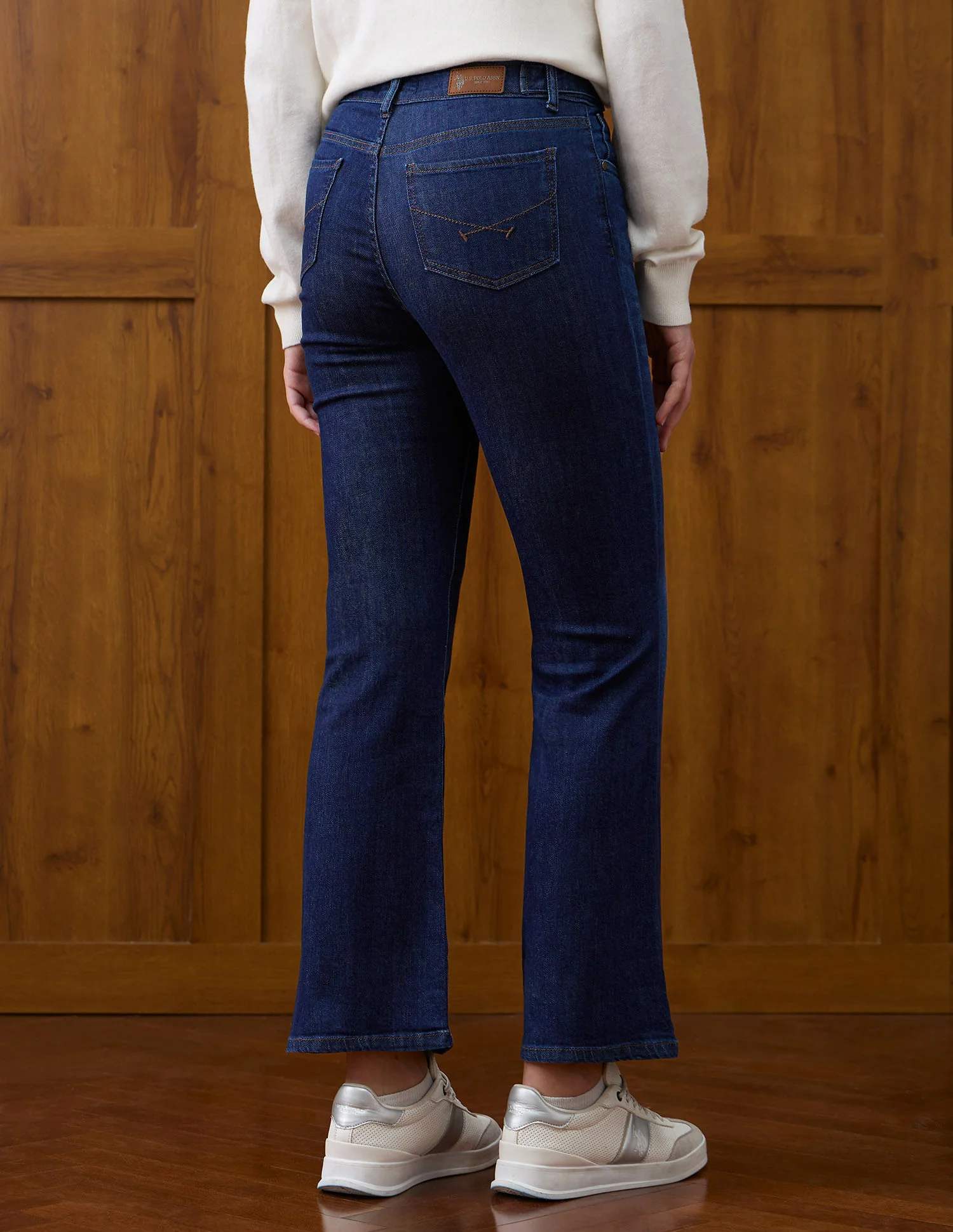High Rise Flared Fit Jeans - Image 5