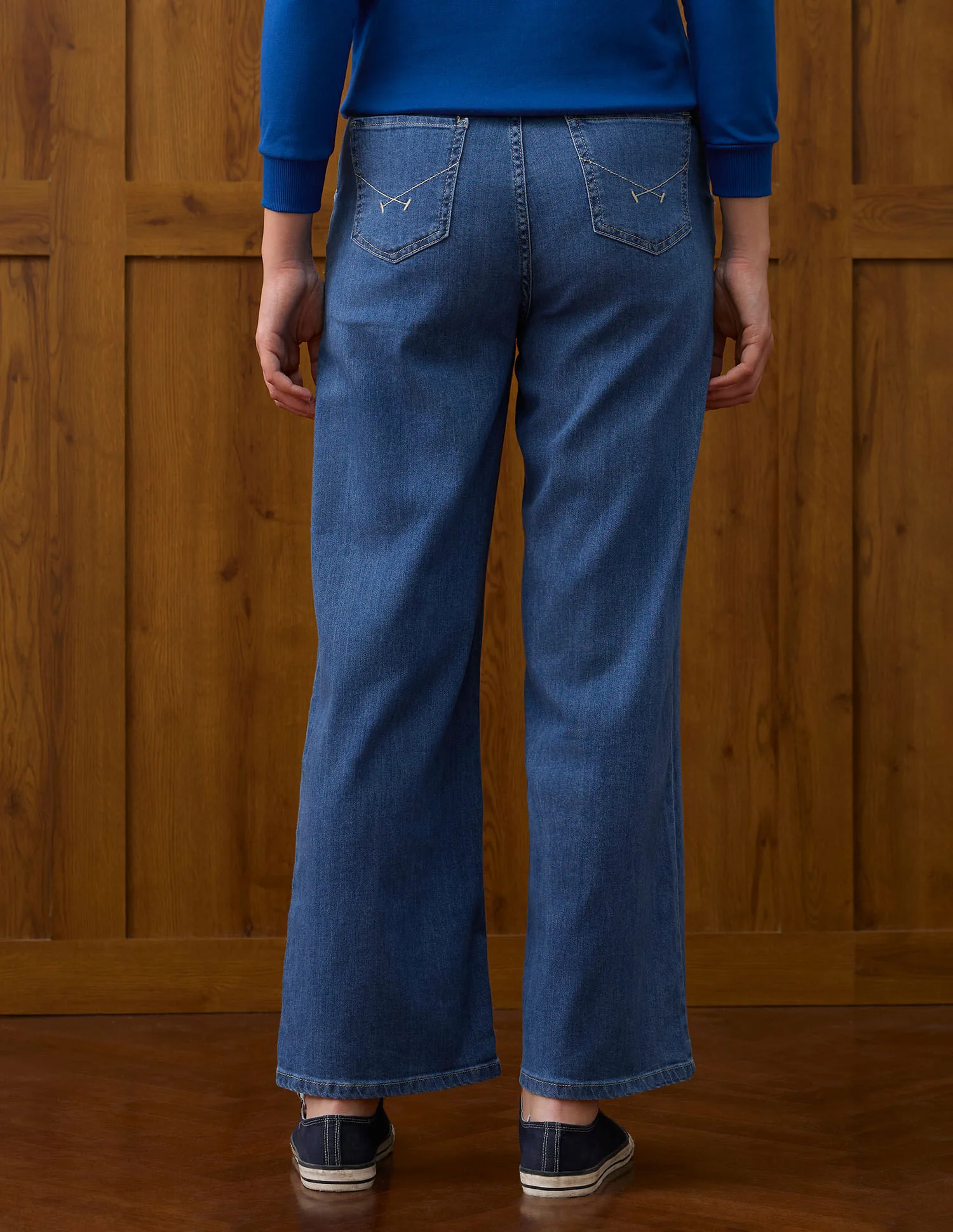 High Rise Wide Leg Fit Jeans - Image 5