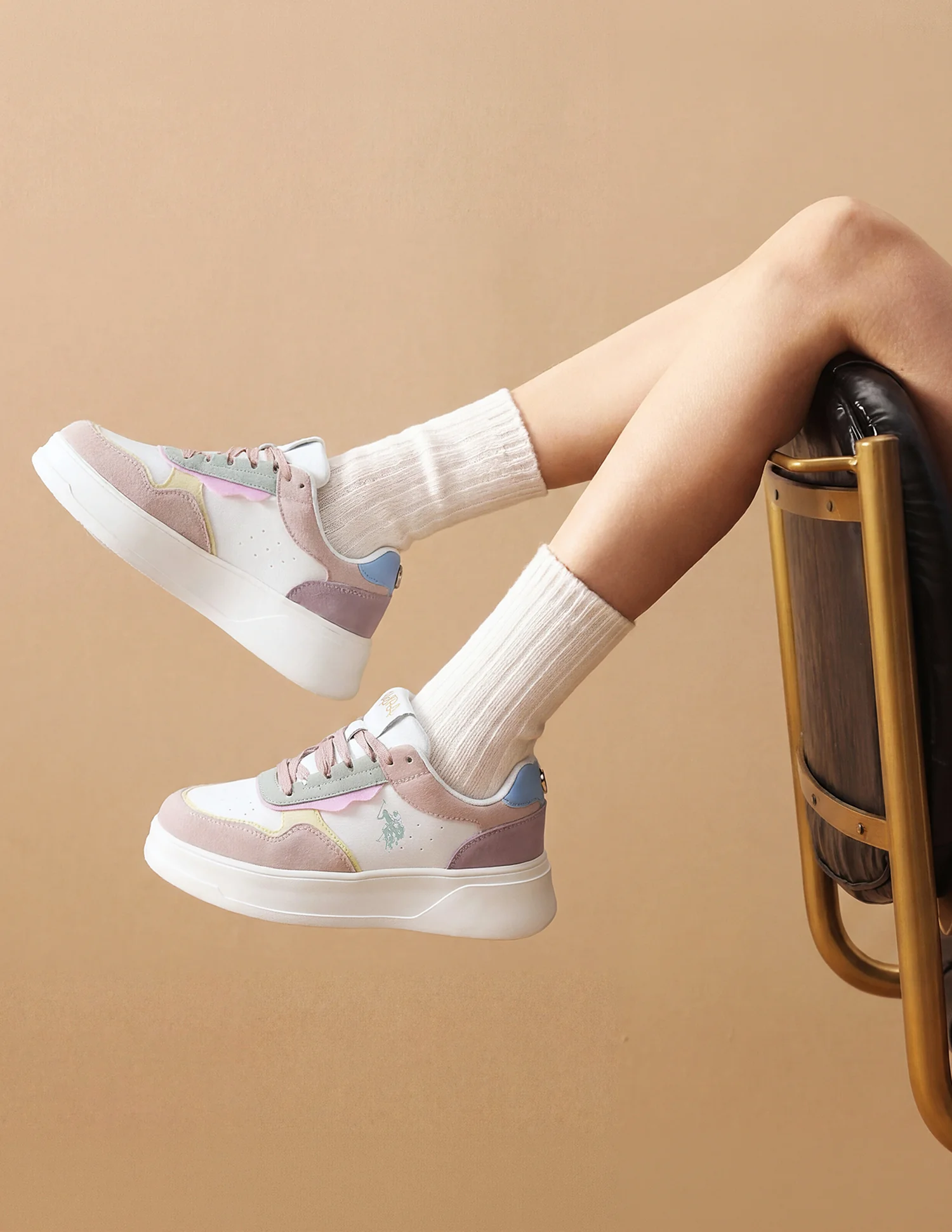 Women Aluna Colourblocked Lace Ups Sneakers