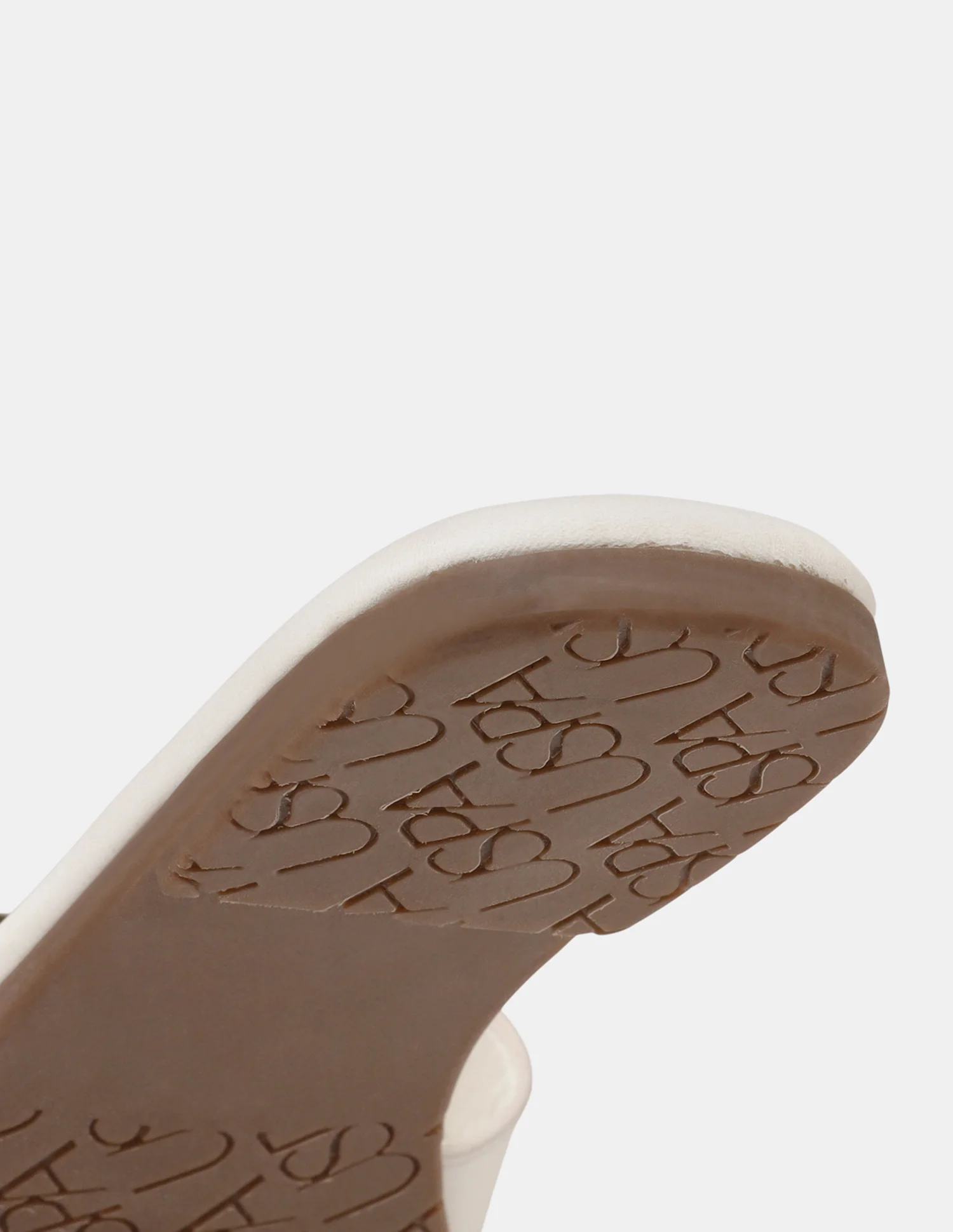 Women Dahye Textured Sole Cross Strap Sandals - Image 6