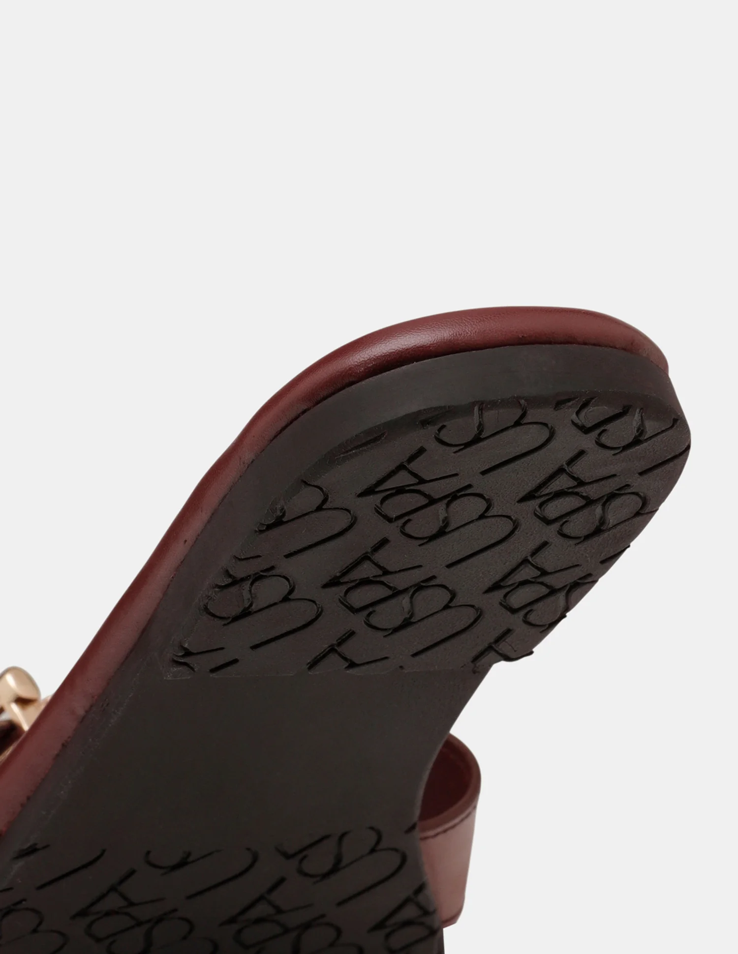 Women Dahye Textured Sole Cross Strap Sandals - Image 8