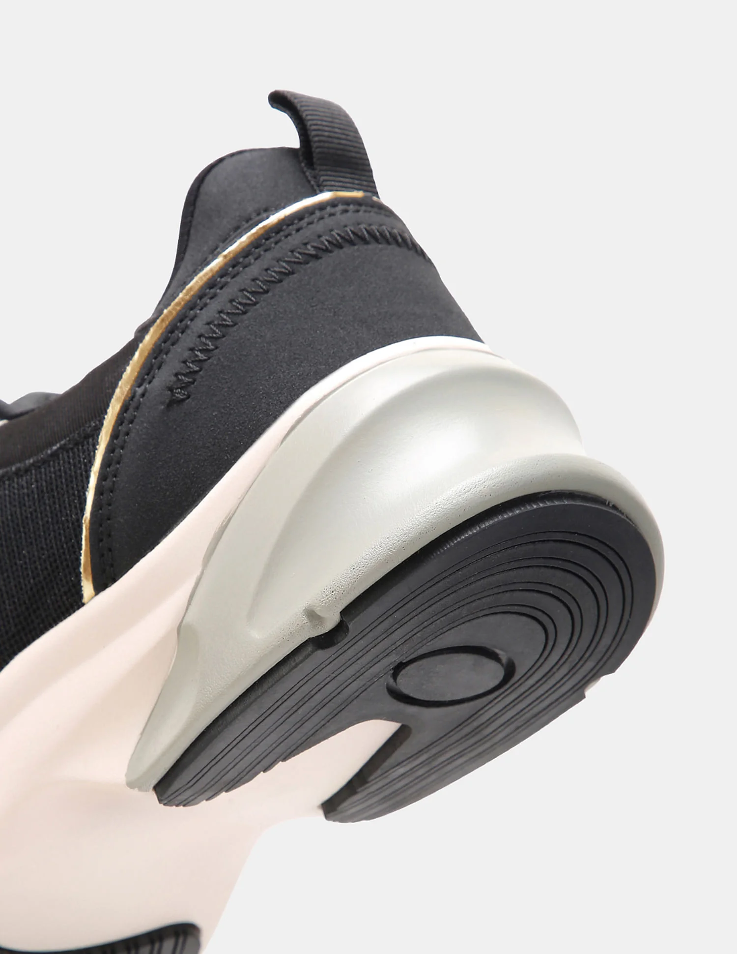 Women Lace Up Ginevra Sneakers - Image 8