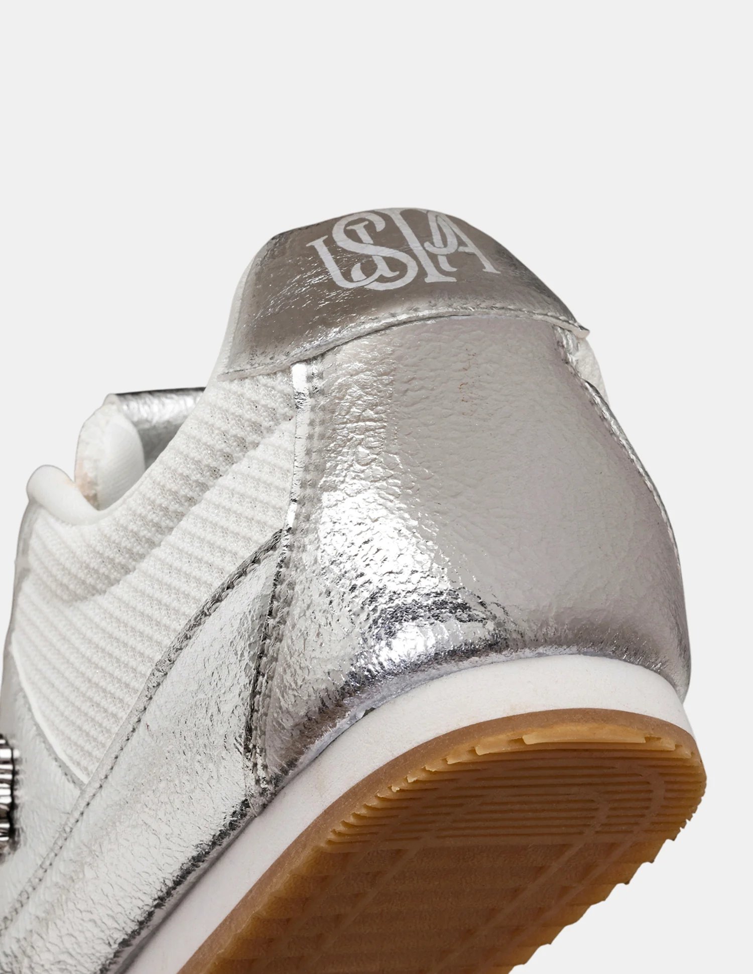 Women Reverie Textured Round Toe Sneakers - Image 5