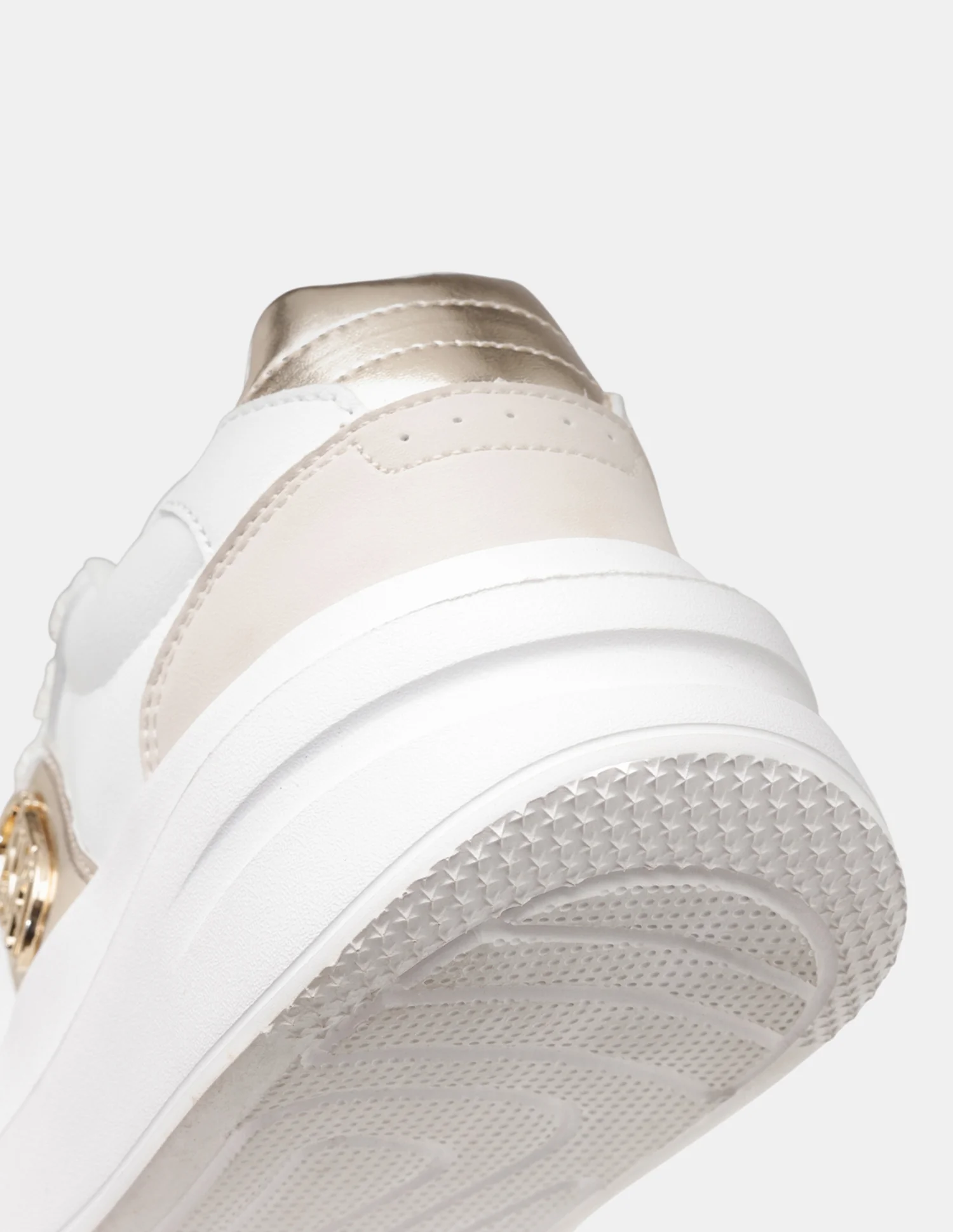 Women Winslet Colourblocked Lace Ups Sneakers - Image 8