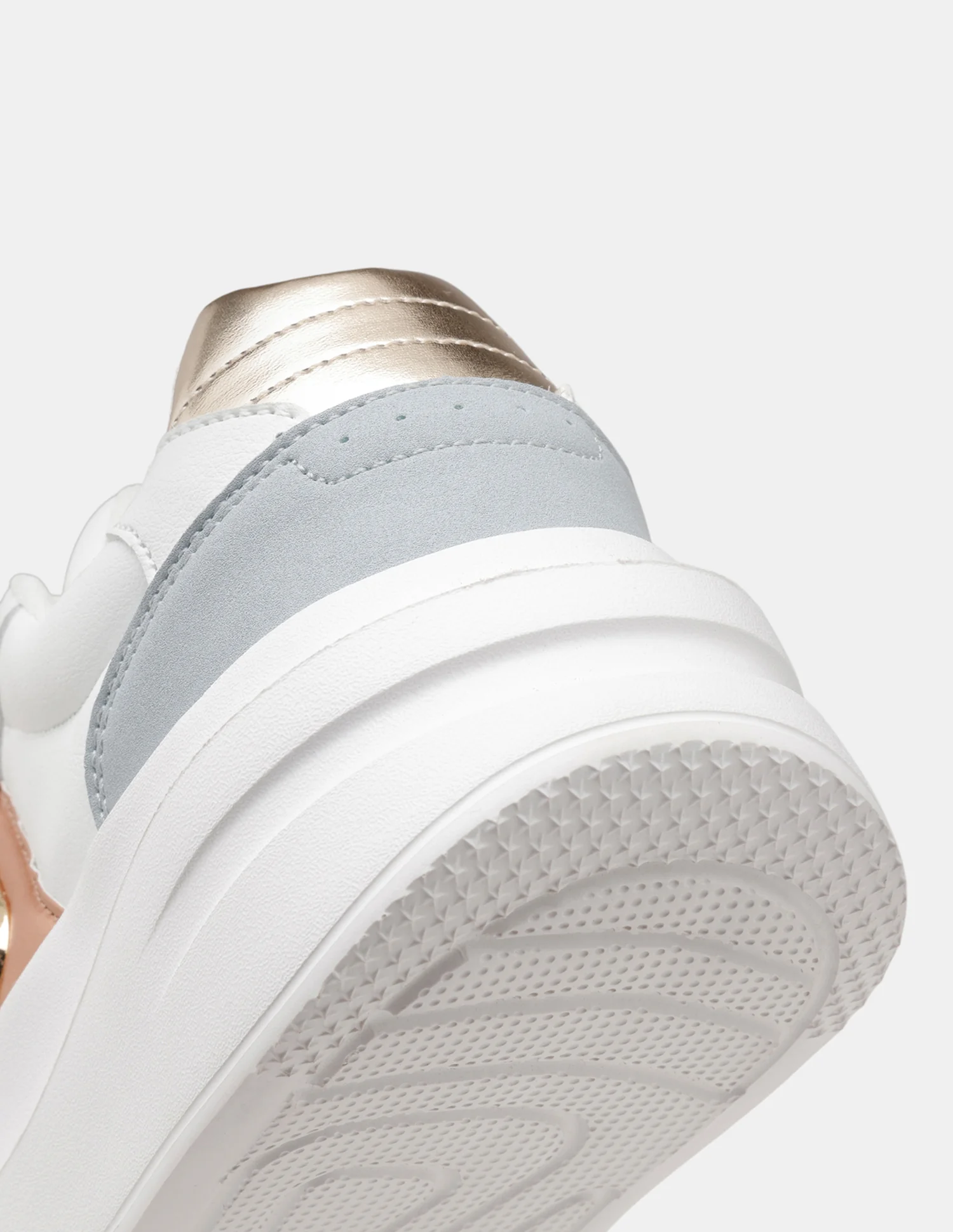 Women Winslet Colourblocked Lace Ups Sneakers - Image 8