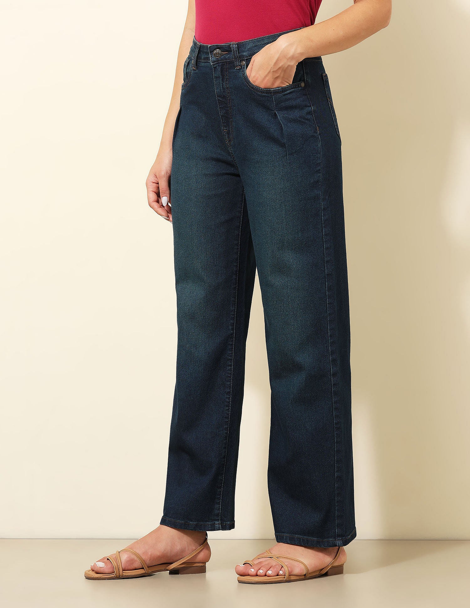 High Rise Wide Leg Fit Jeans - Image 4